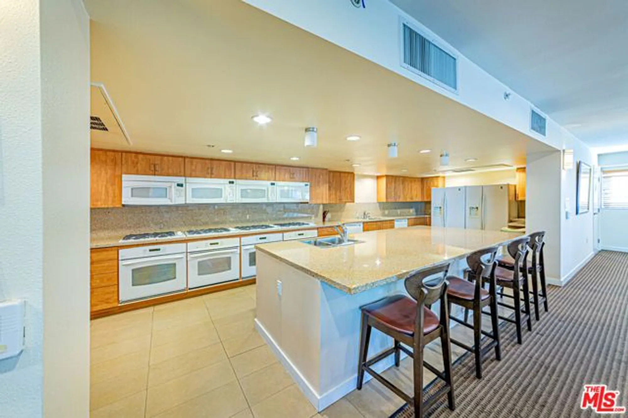 Property Slideshow image 26 of 33 | 267 s san pedro st unit 608, Los Angeles, CA, 90012