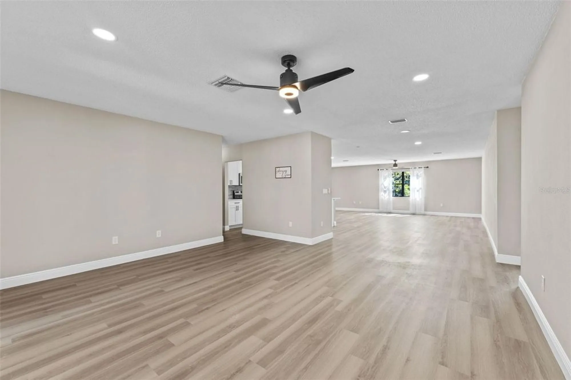 Property Slideshow image 7 of 31 | 636 fort duquesna dr, Sun City Center, FL, 33573