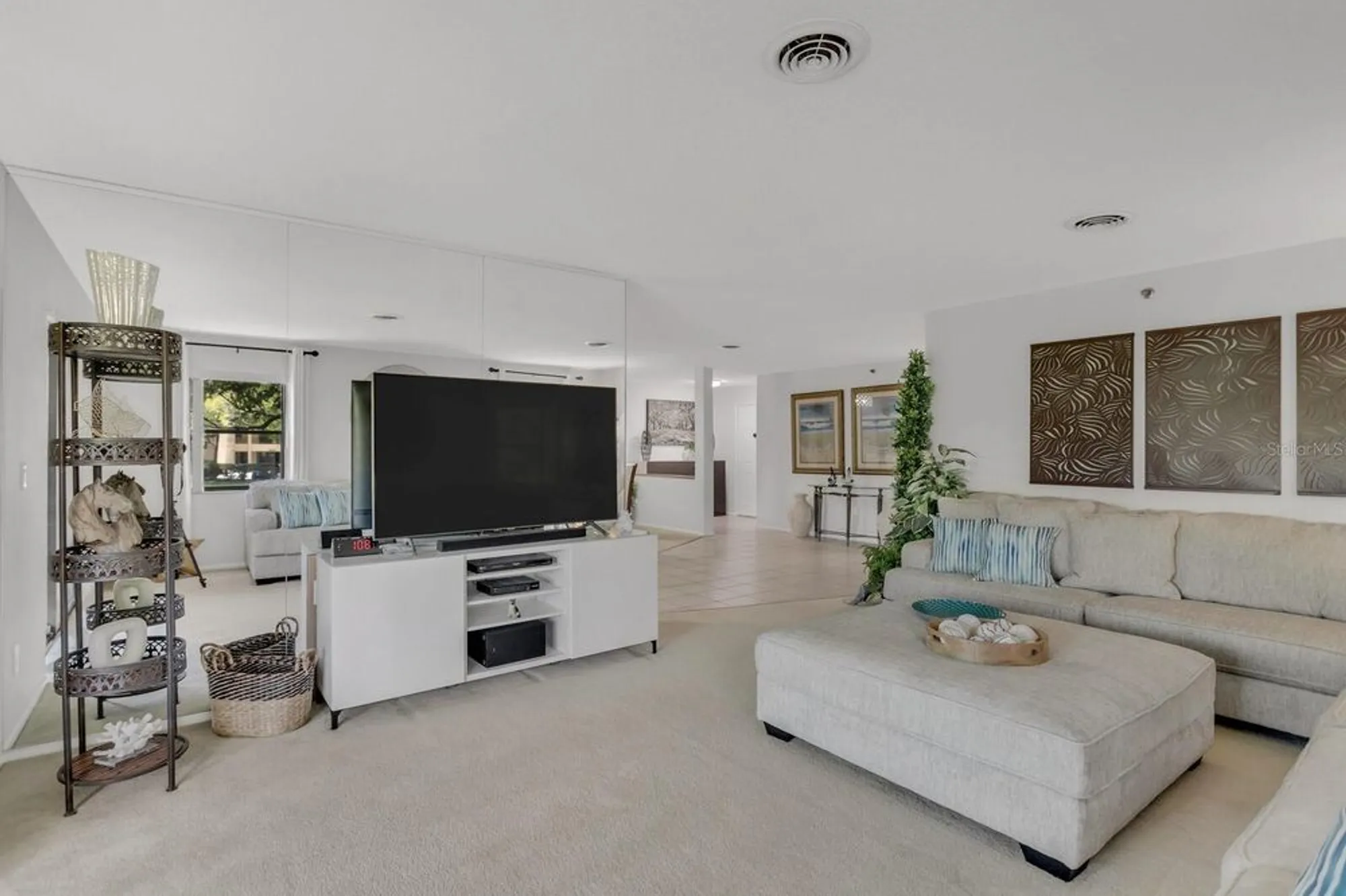 Property Slideshow image 15 of 77 | 8186 terrace garden dr n unit 101, St Petersburg, FL, 33709