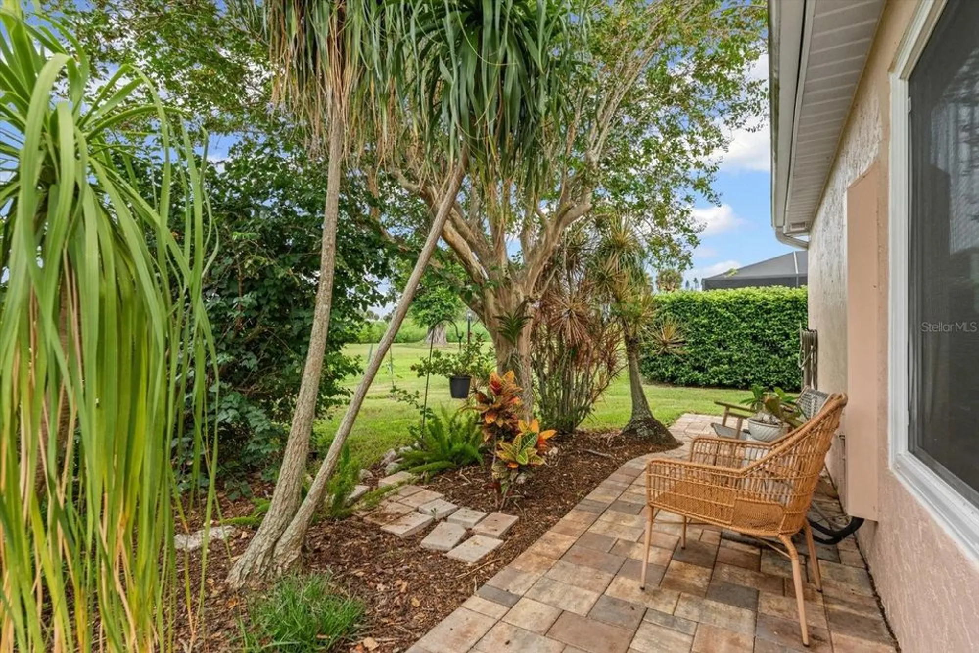 Property Slideshow image 40 of 44 | 3339 sheffield cir, Sarasota, FL, 34239