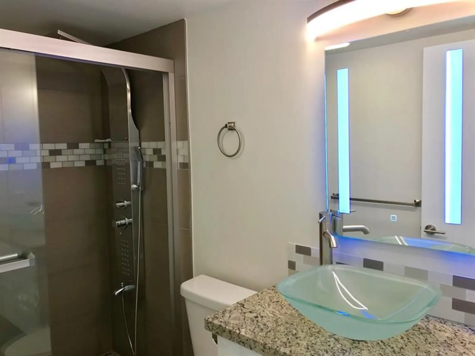 Property Slideshow image 7 of 19 | 300 sw 134th way e210, Pembroke Pines, FL, 33027