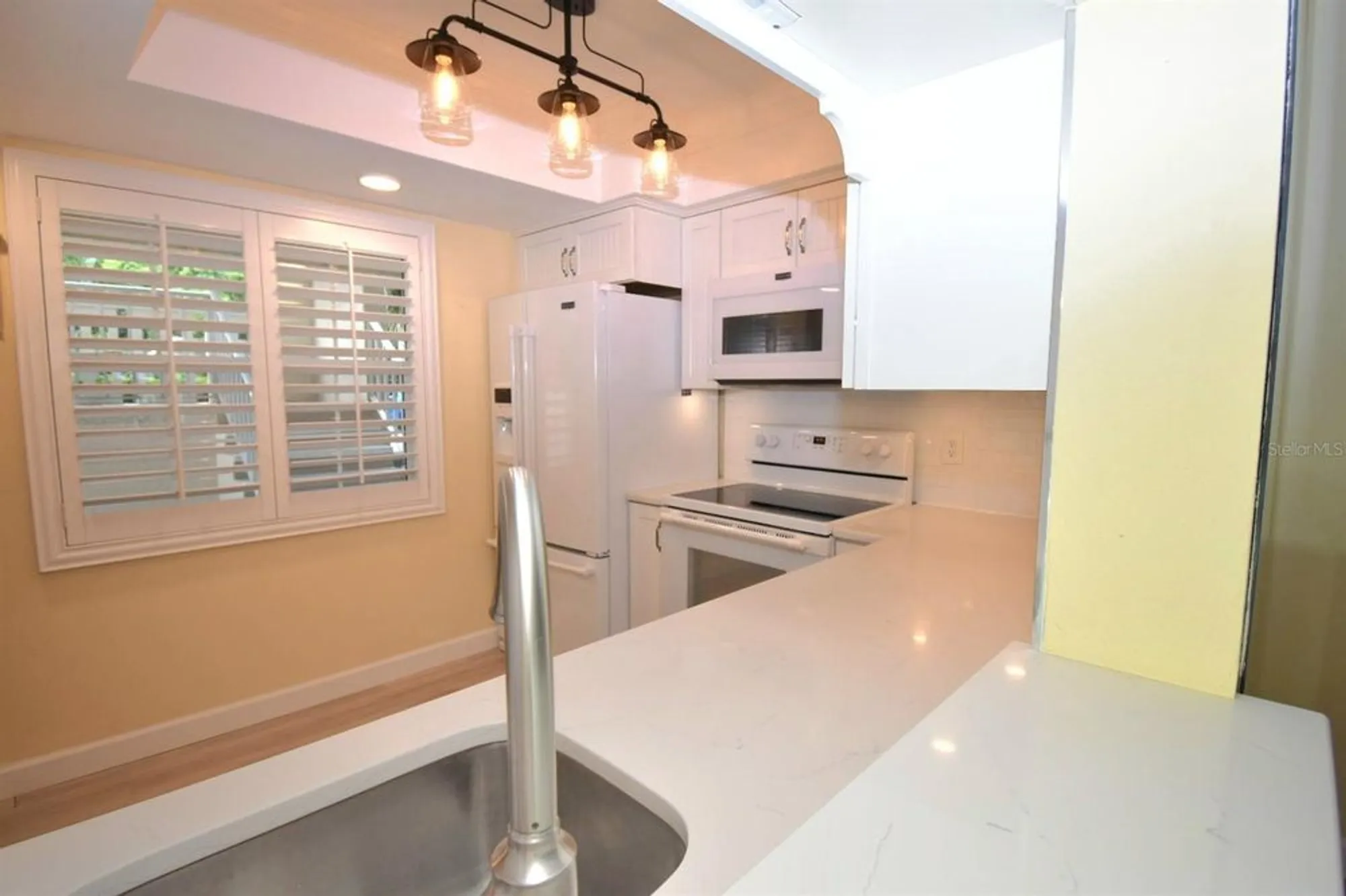 Property Slideshow image 17 of 50 | 940 virginia st 108, Dunedin, FL, 34698