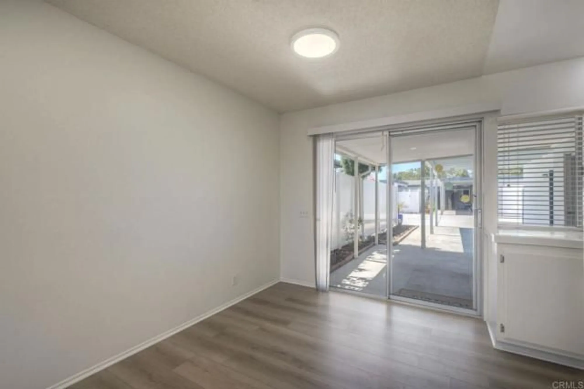 Property Slideshow image 9 of 41 | 3839 vista campana 16, Oceanside, CA, 92057