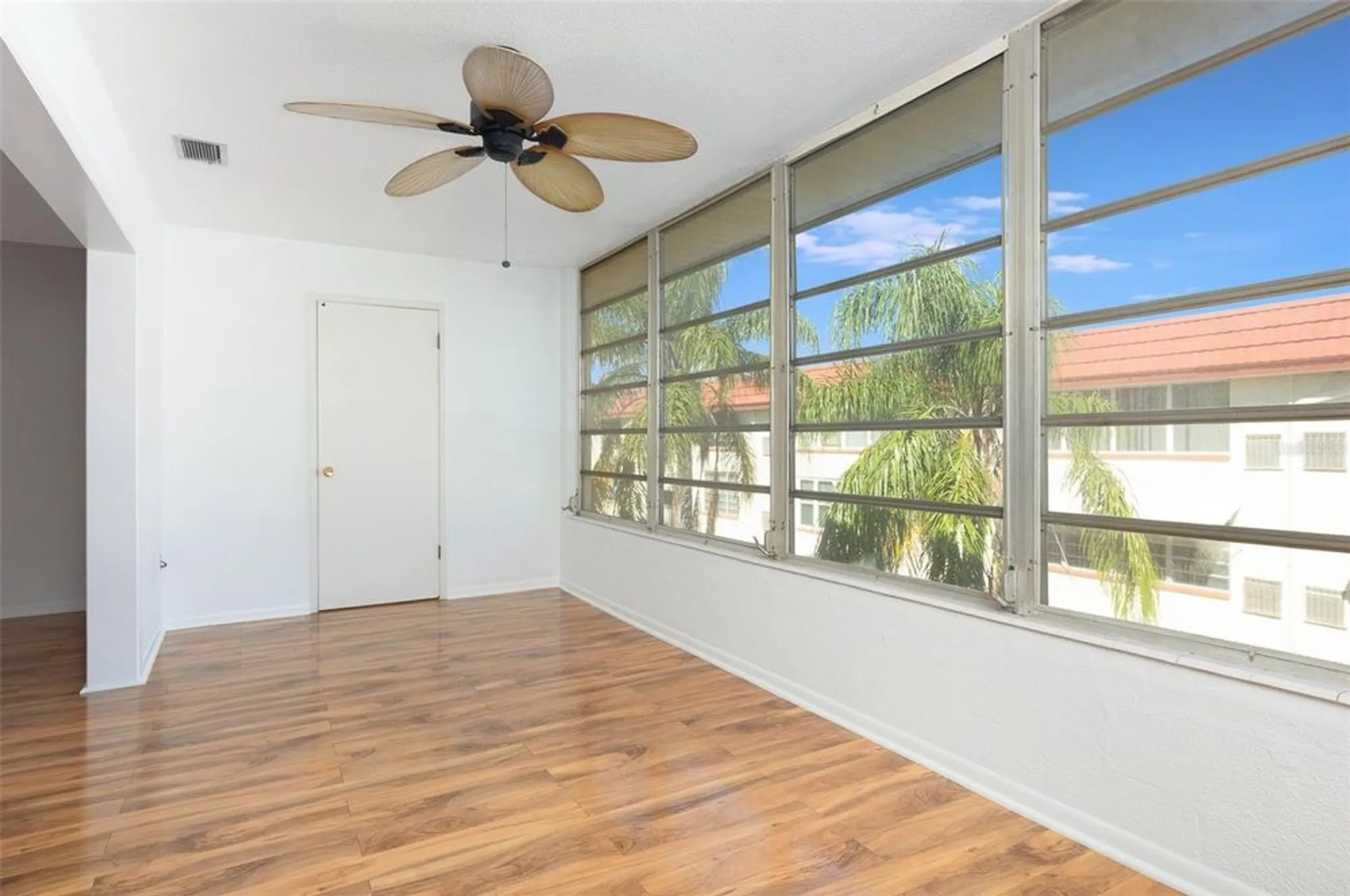 Property Slideshow image 10 of 30 | 3010 59th st 303, Gulfport, FL, 33707