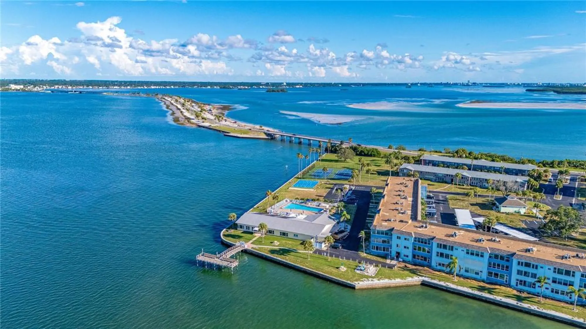 Property Slideshow image 31 of 36 | 7 dunoon pl apt 306, Dunedin, FL, 34698