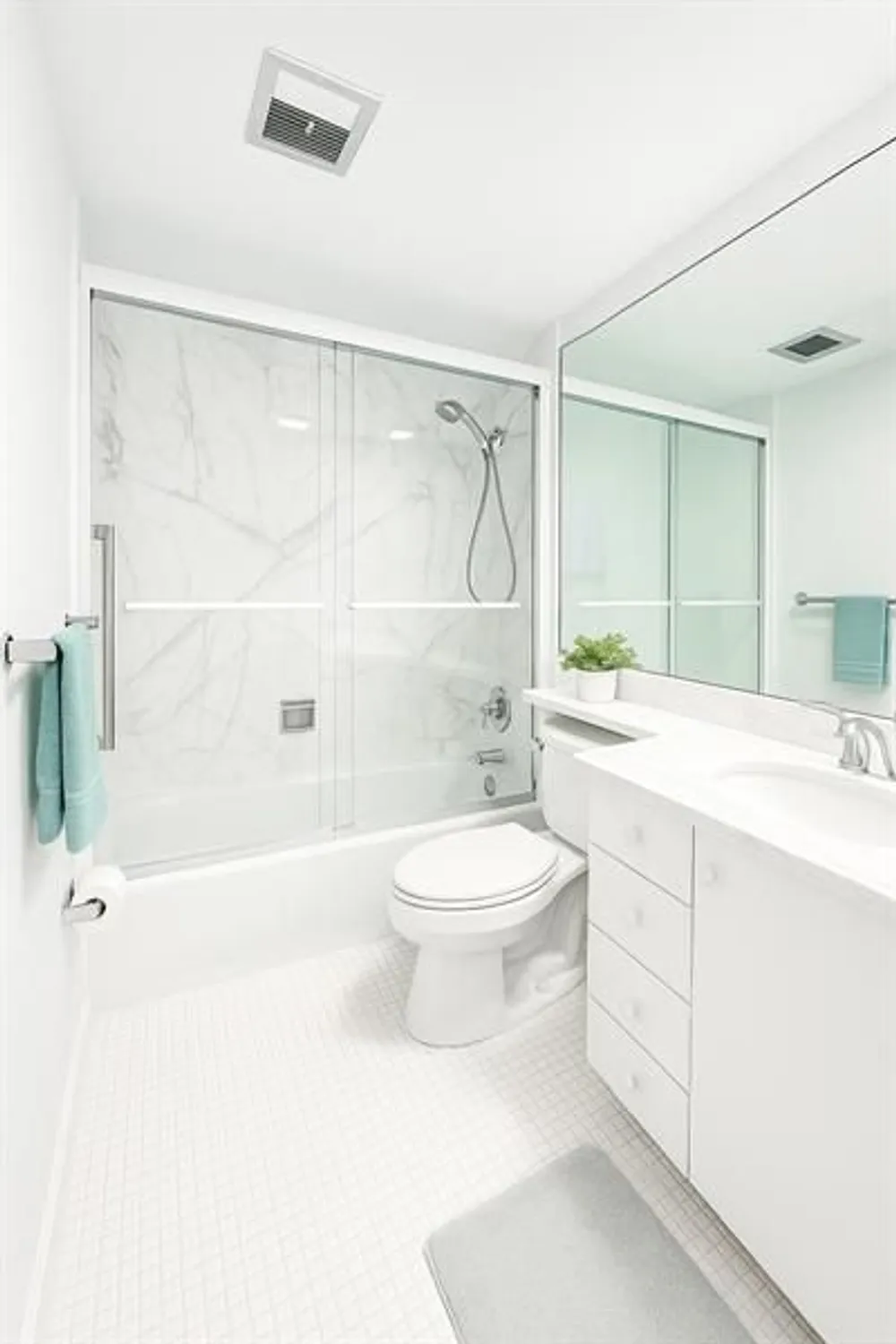 Property Slideshow image 18 of 29 | 3333 ne 34th st 1702, Fort Lauderdale, FL, 33308