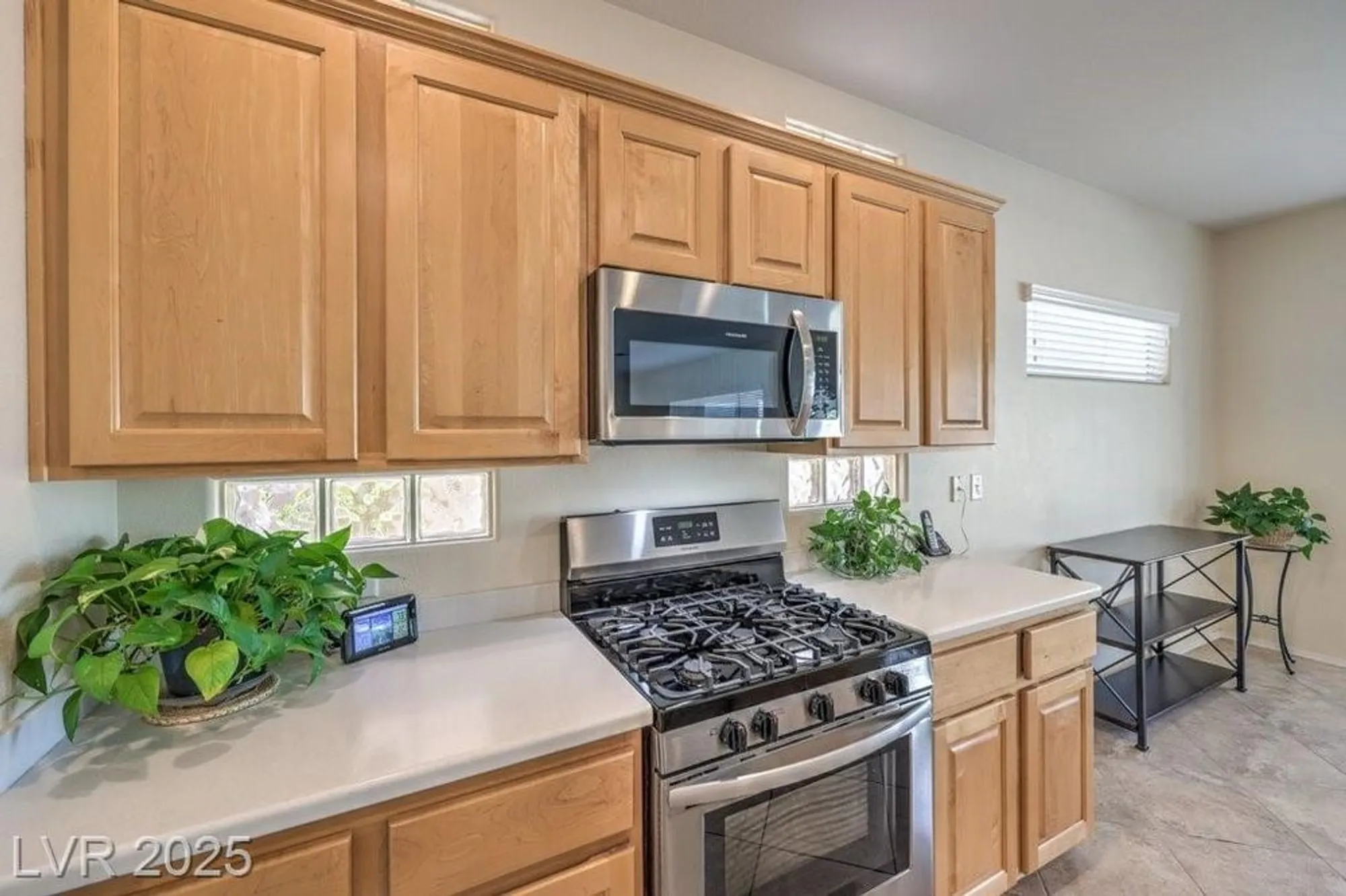 Property Slideshow image 35 of 72 | 2095 colvin run dr, Henderson, NV, 89052