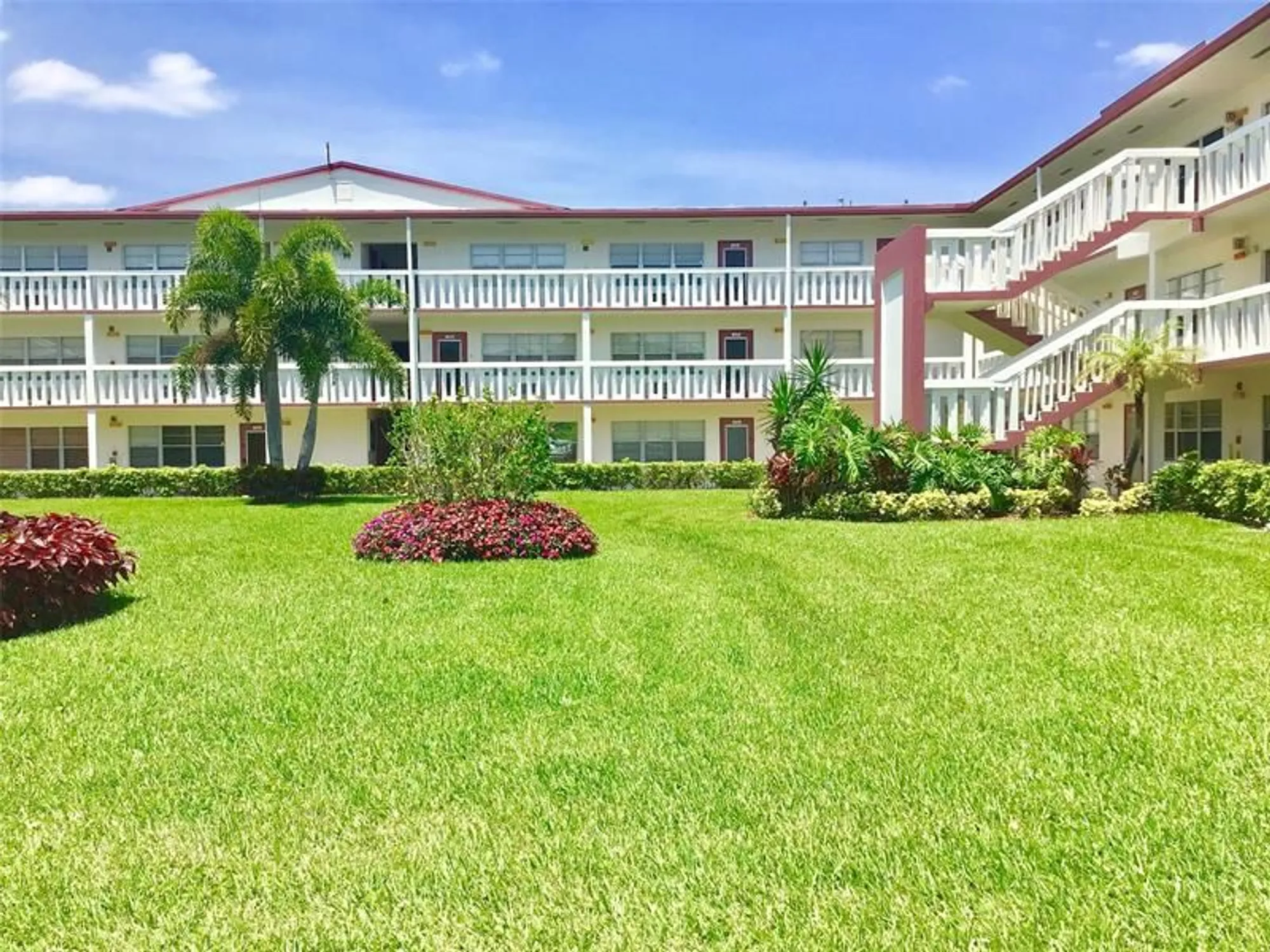 Property Slideshow image 2 of 26 | 135 fanshaw d # 135, Boca Raton, FL, 33434