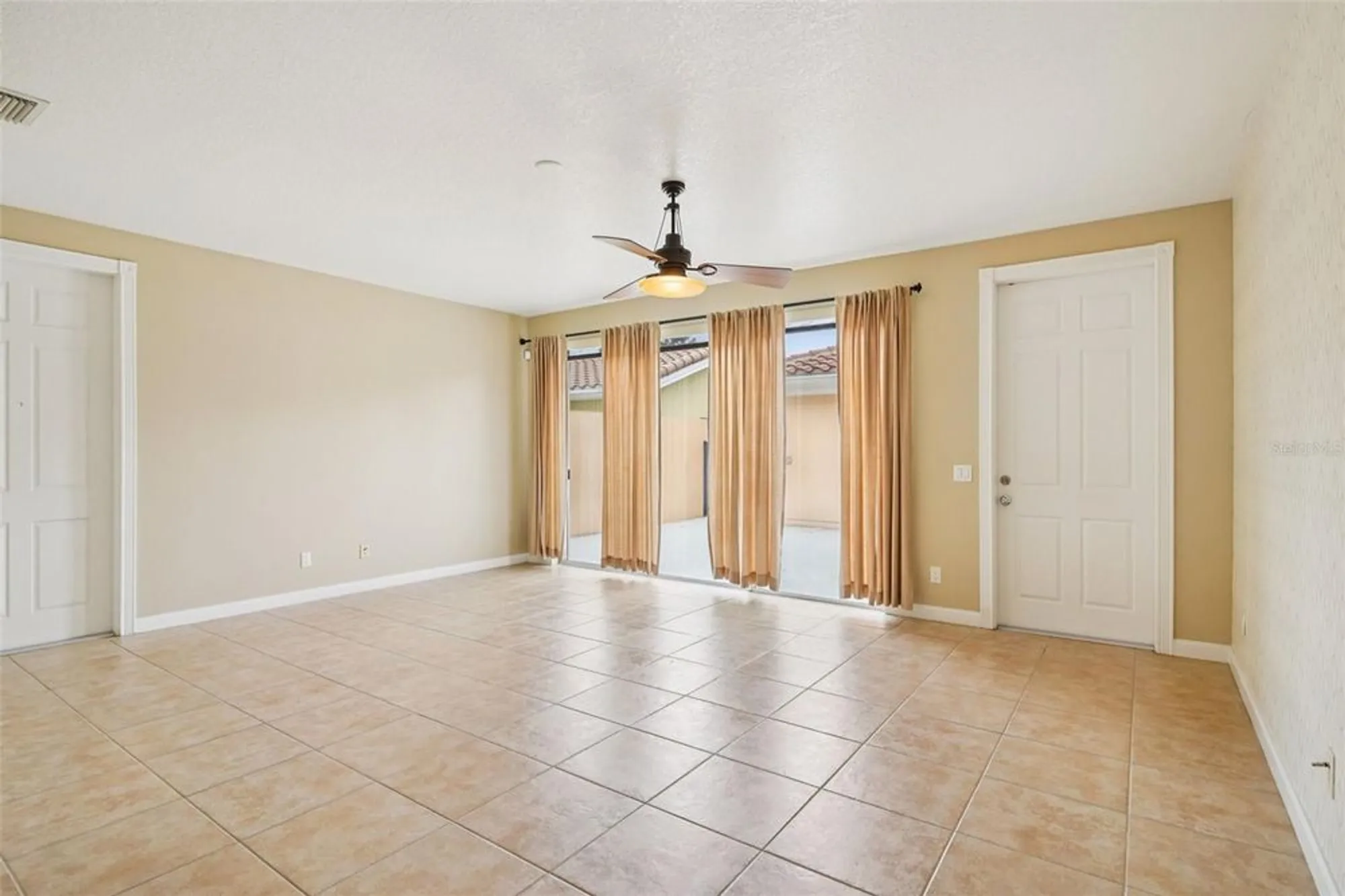 Property Slideshow image 8 of 59 | 8430 leatherleaf ln, Orlando, FL, 32827