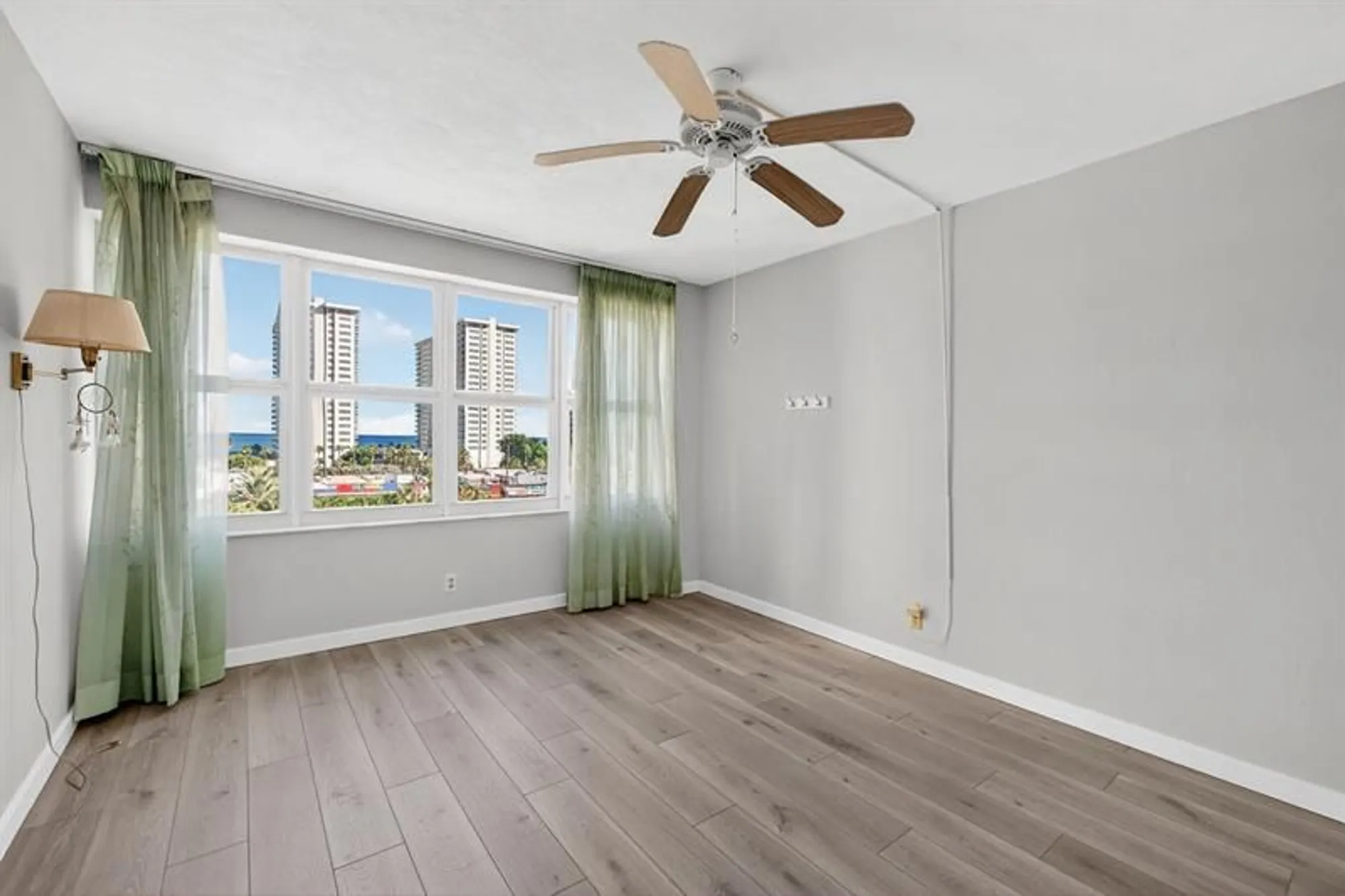 Property Slideshow image 29 of 39 | 3333 ne 34th st 615, Fort Lauderdale, FL, 33308