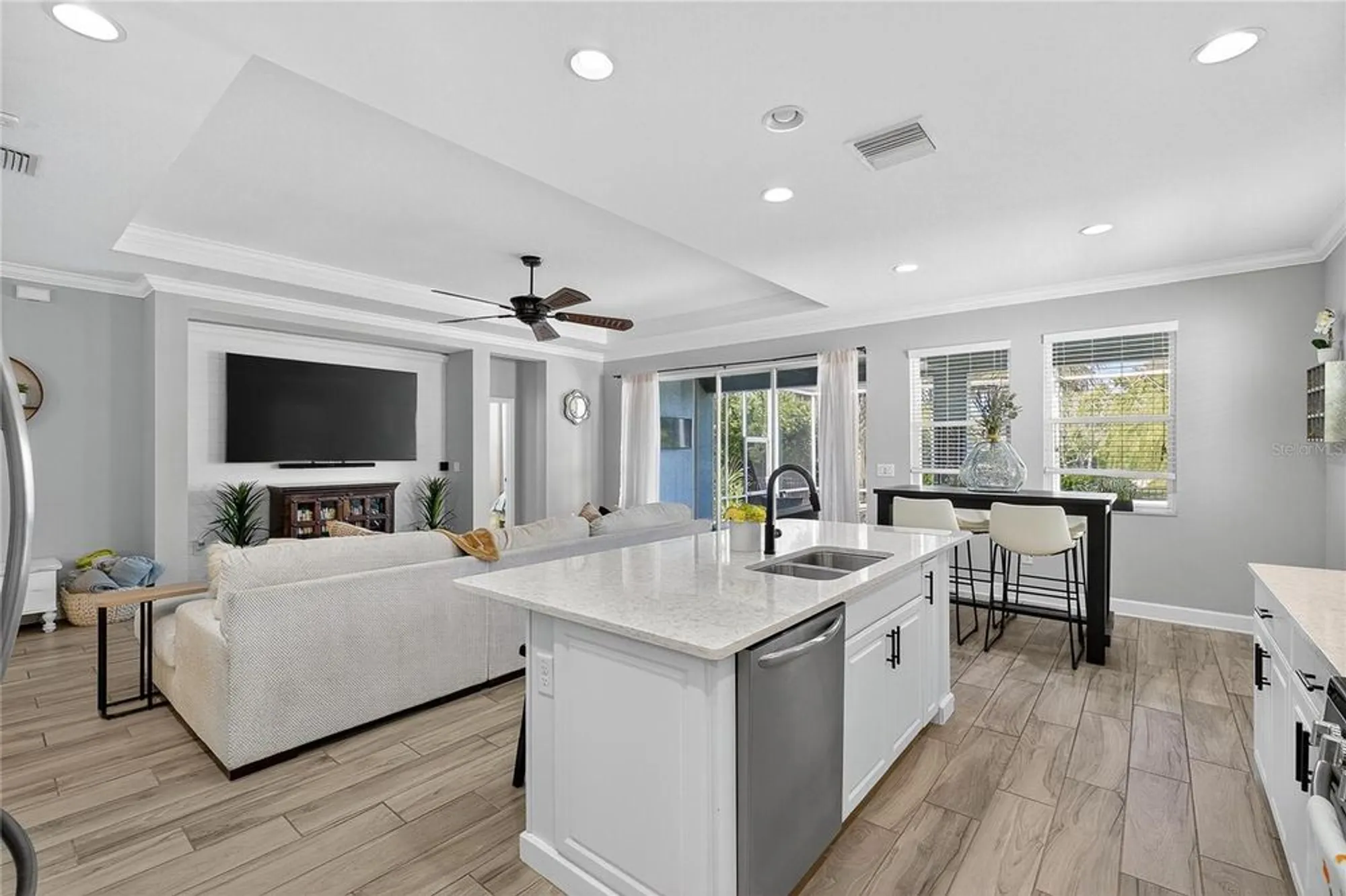 Property Slideshow image 24 of 63 | 5128 admiral pointe dr, Apollo Beach, FL, 33572
