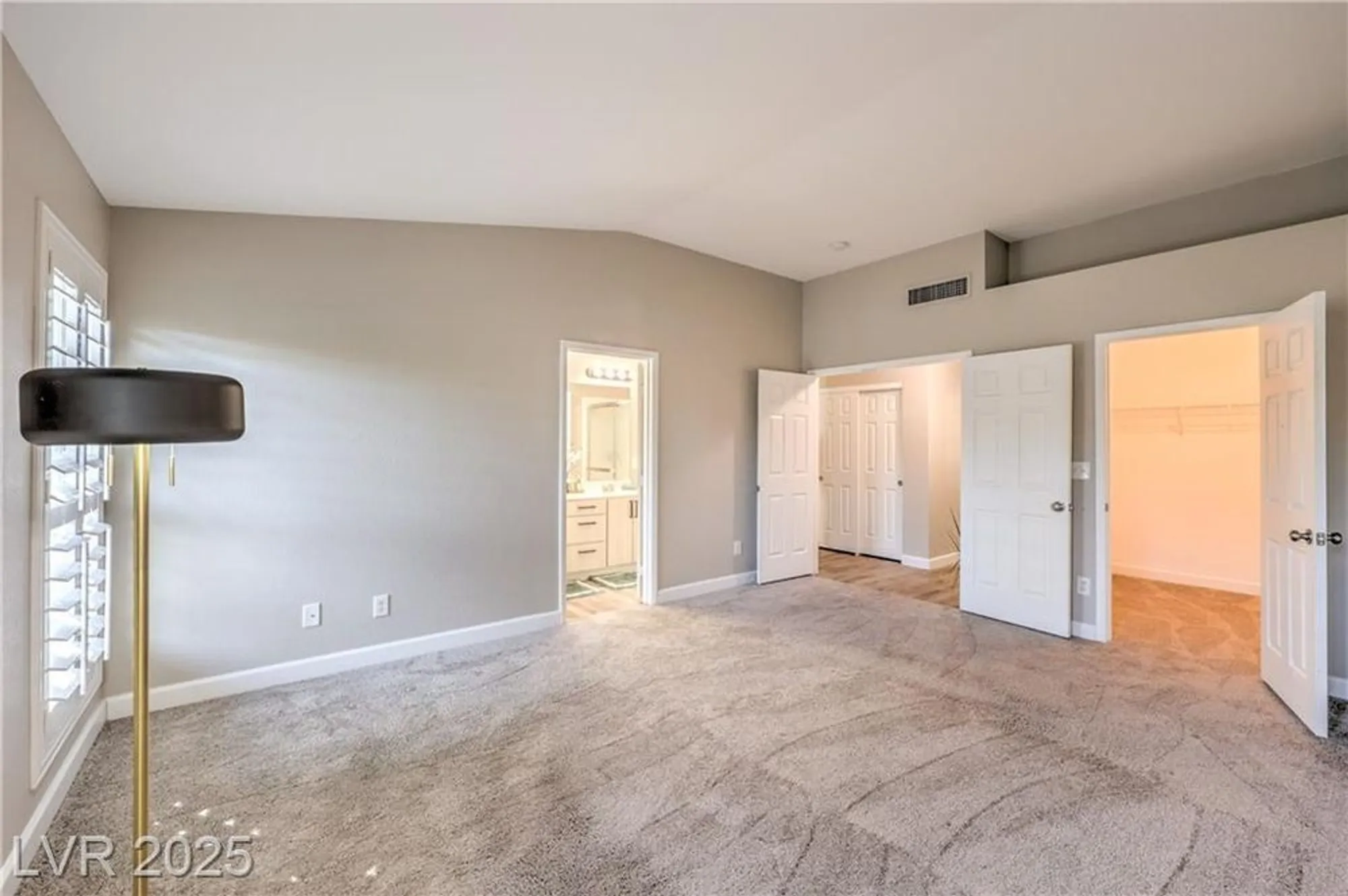Property Slideshow image 12 of 36 | 5452 cove point dr, Las Vegas, NV, 89130
