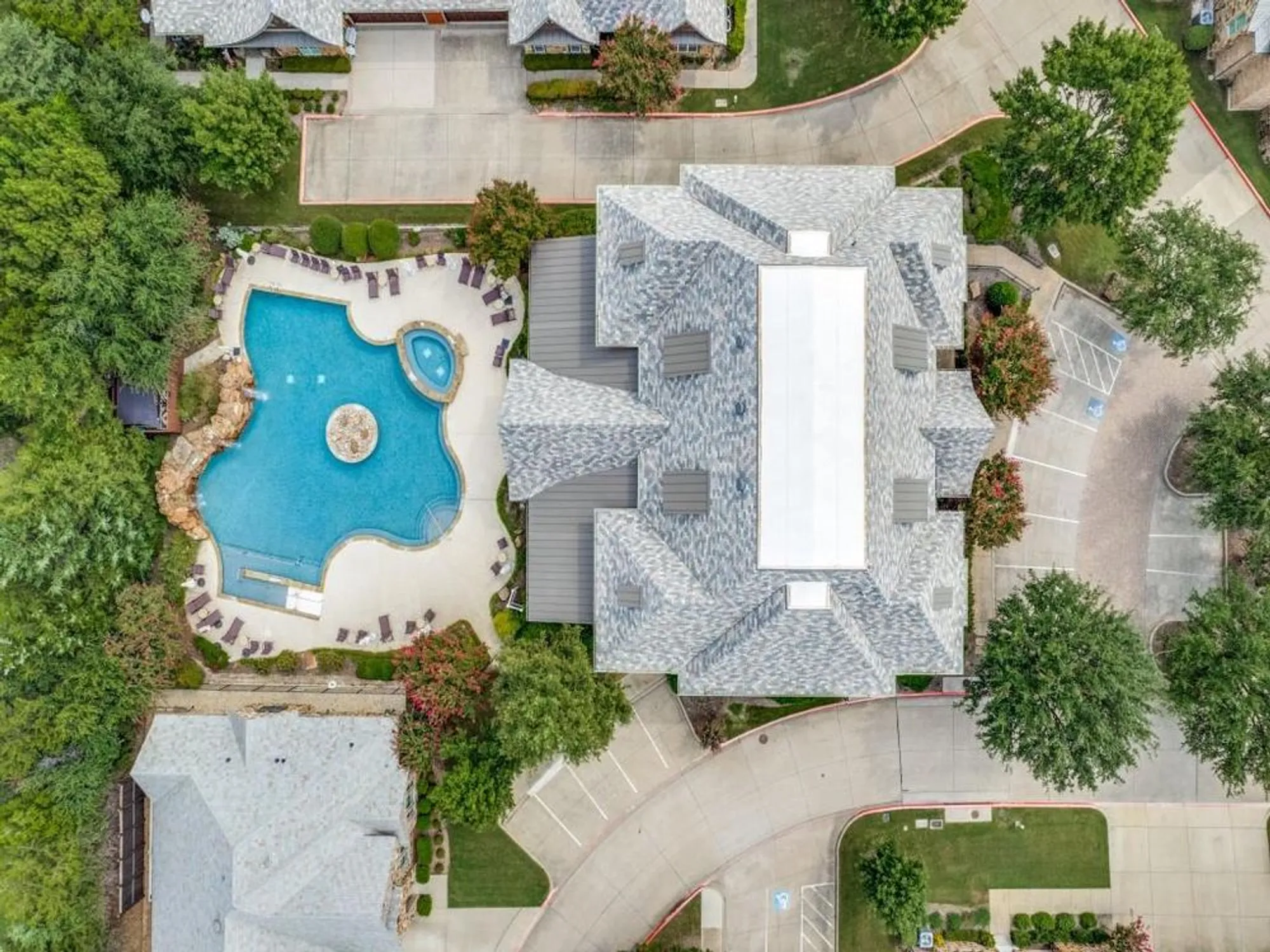 Property Slideshow image 2 of 35 | 8617 grassland dr, Mckinney, TX, 75070