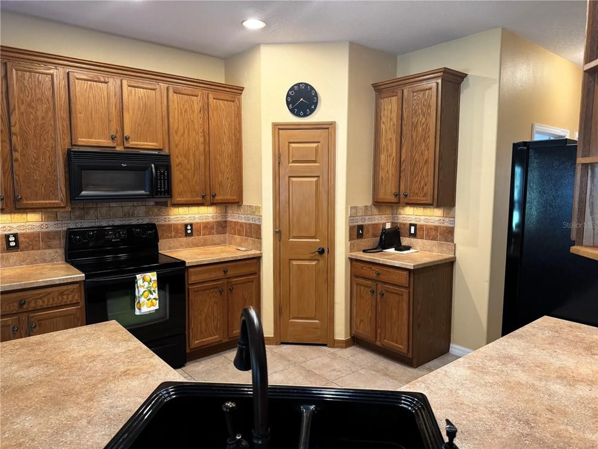 Property Slideshow image 18 of 68 | 100 vizcaya ct, Poinciana, FL, 34759