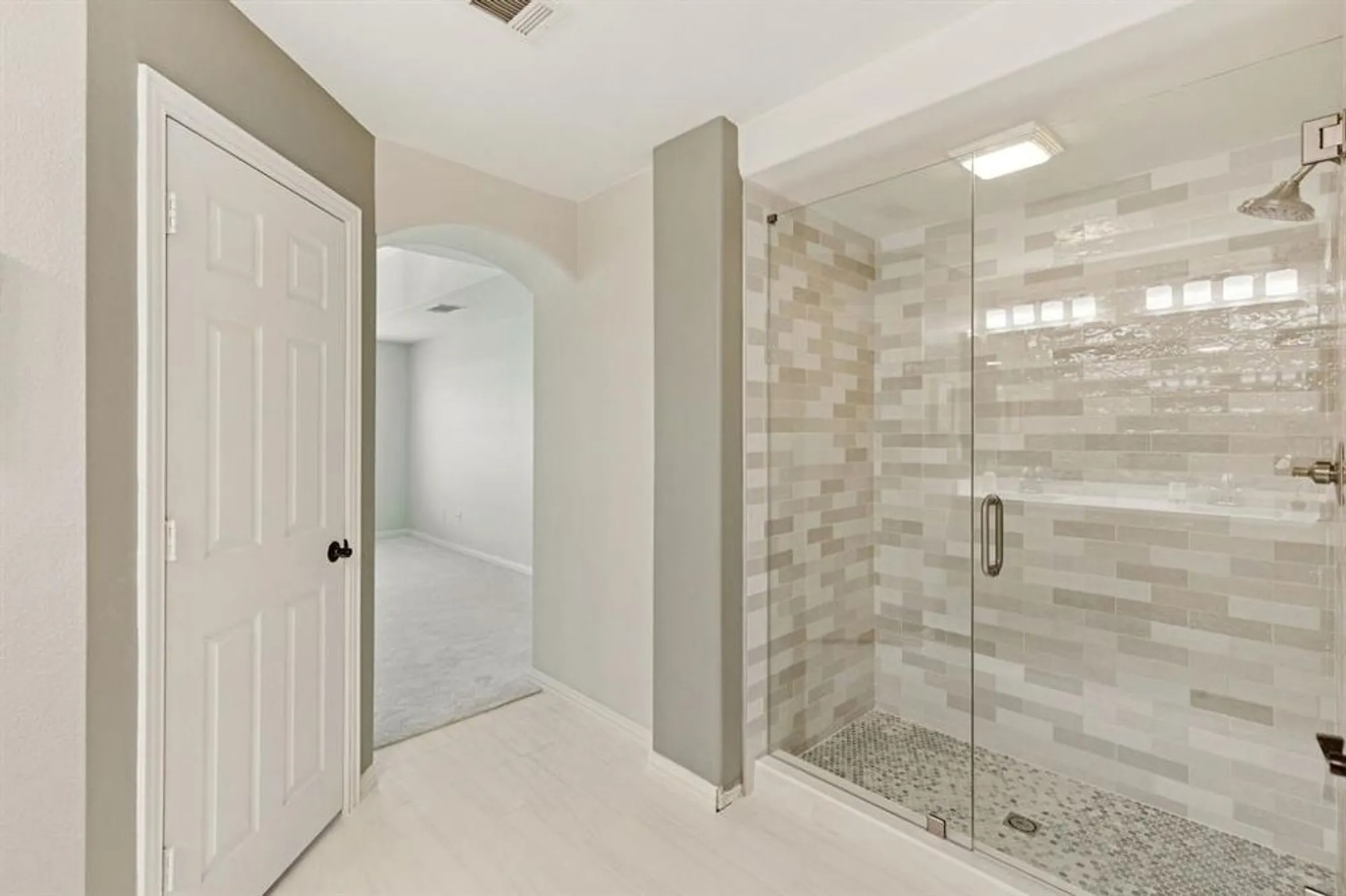 Property Slideshow image 19 of 31 | 10101 southpoint ct, Denton, TX, 76207