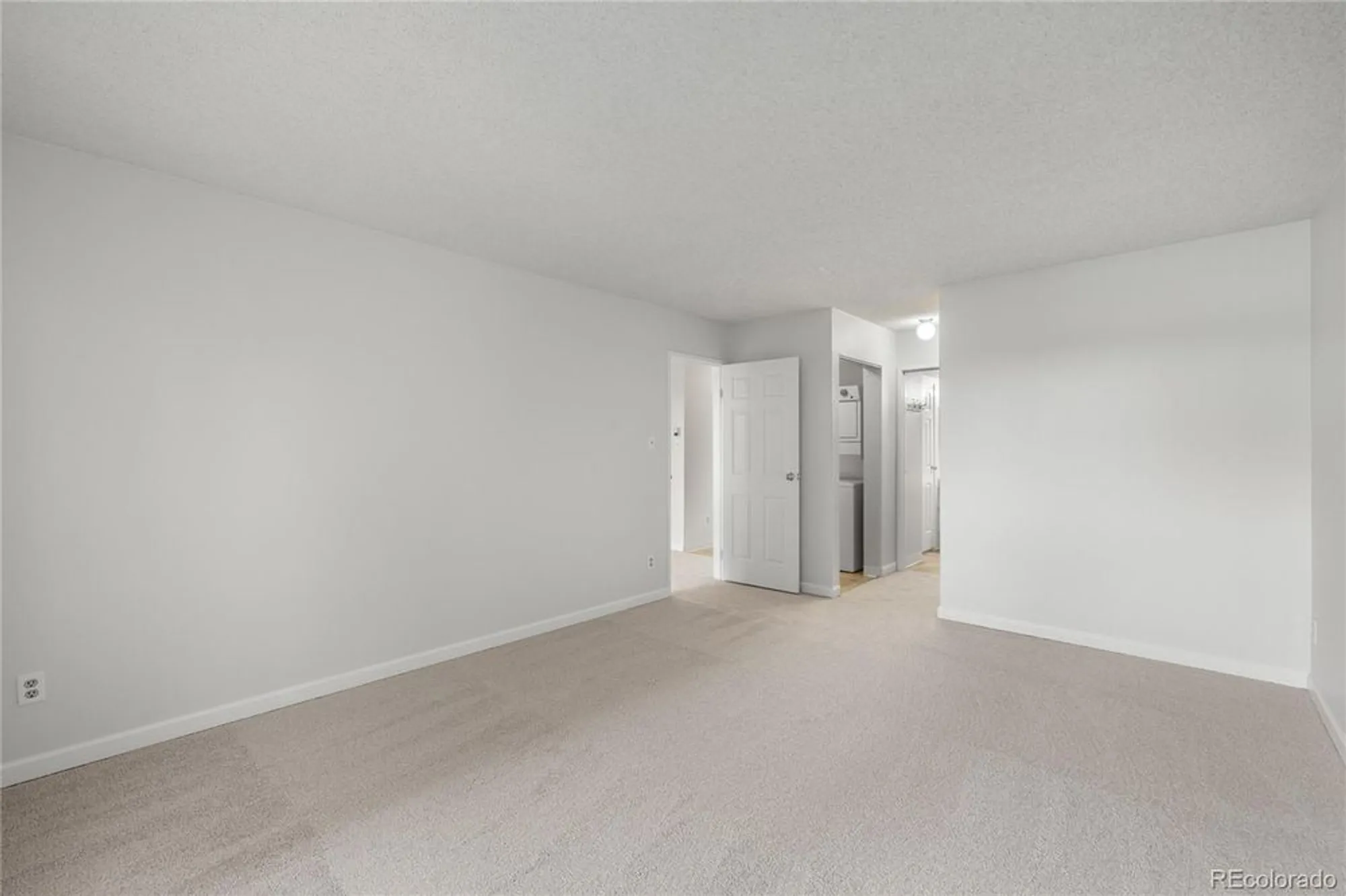 Property Slideshow image 21 of 25 | 13931 e marina dr apt 304, Aurora, CO, 80014