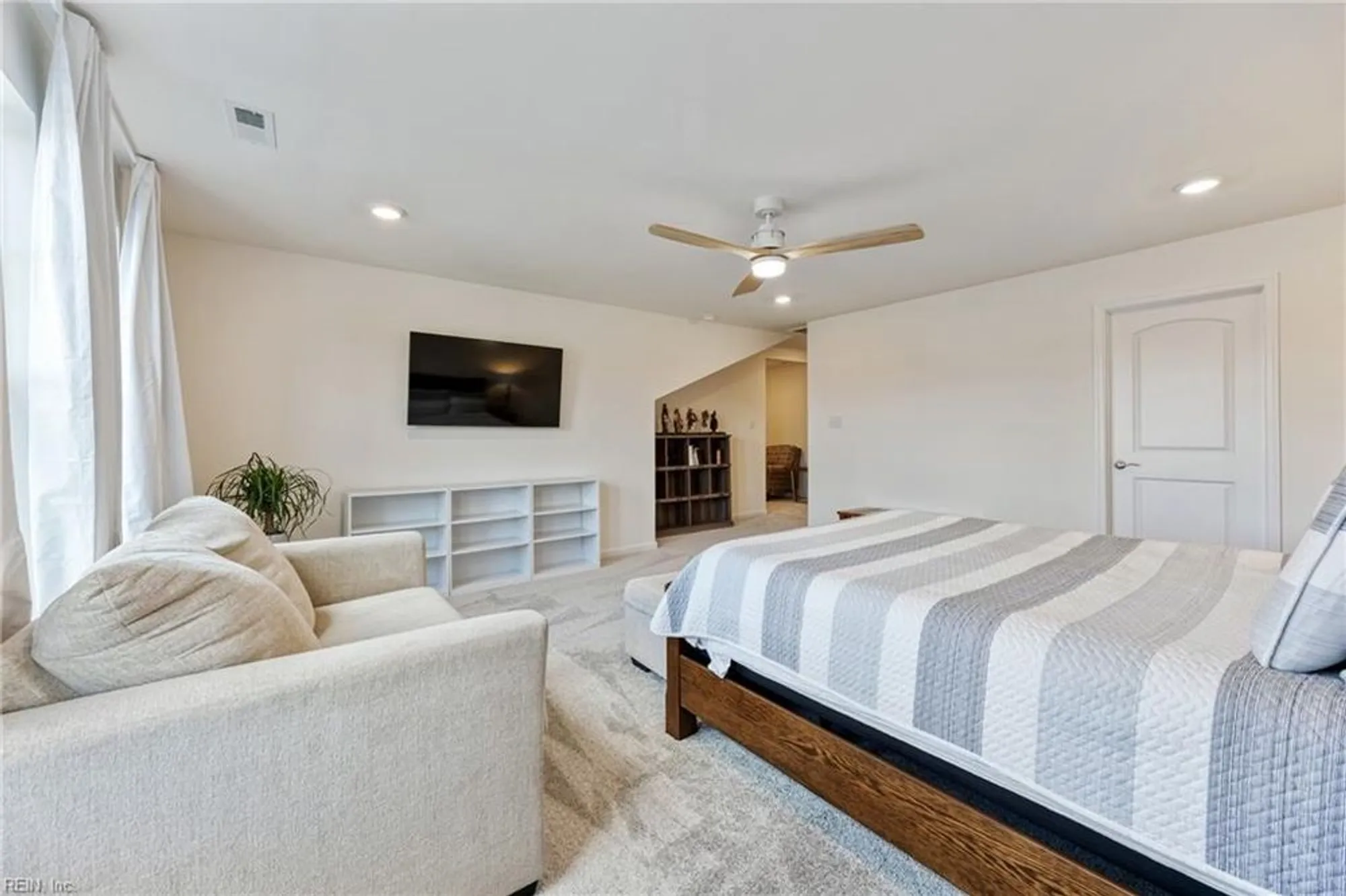 Property Slideshow image 34 of 47 | 204 cathedral st, Smithfield, VA, 23430