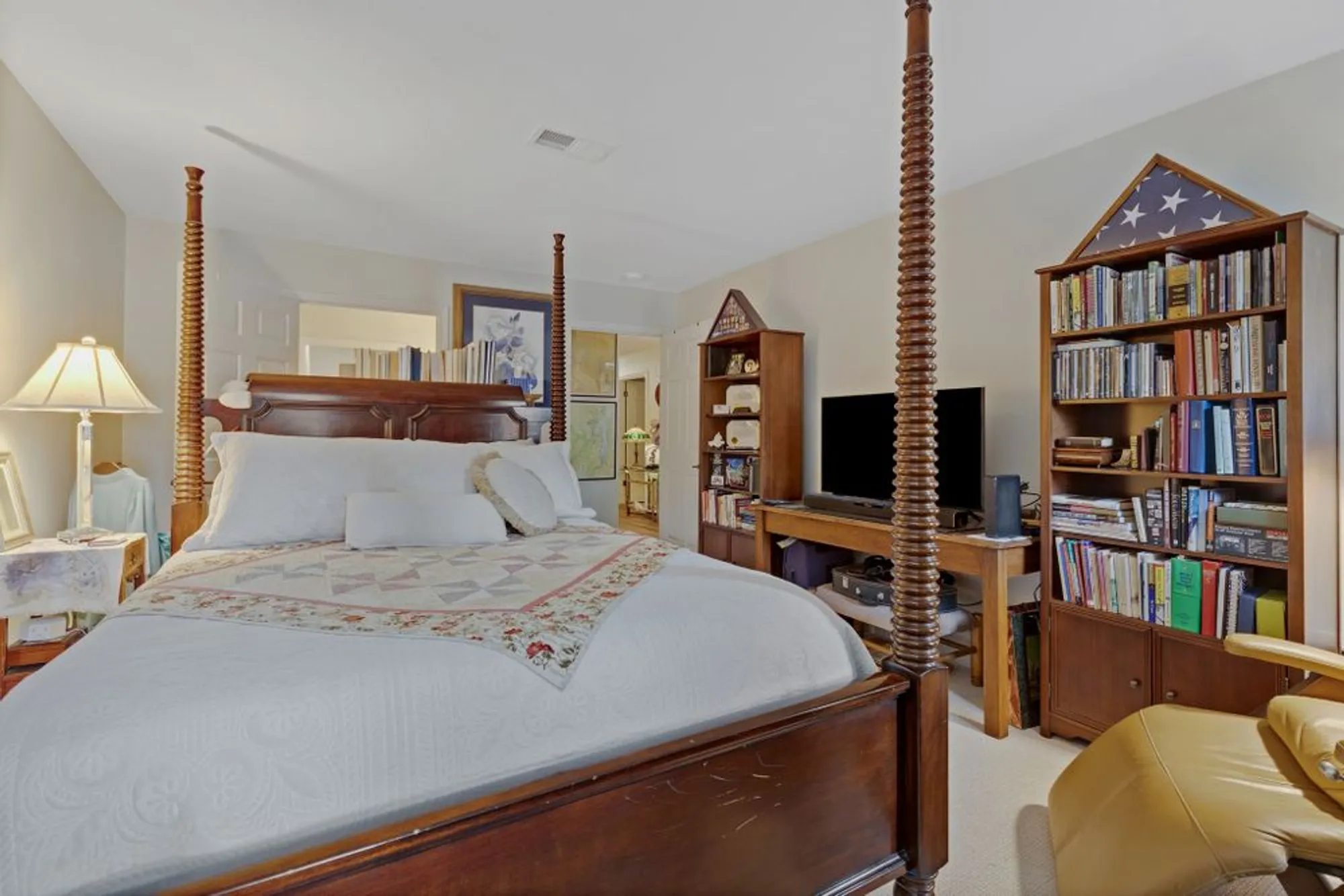 Property Slideshow image 21 of 33 | 814 marquette dr, Nashville, TN, 37205