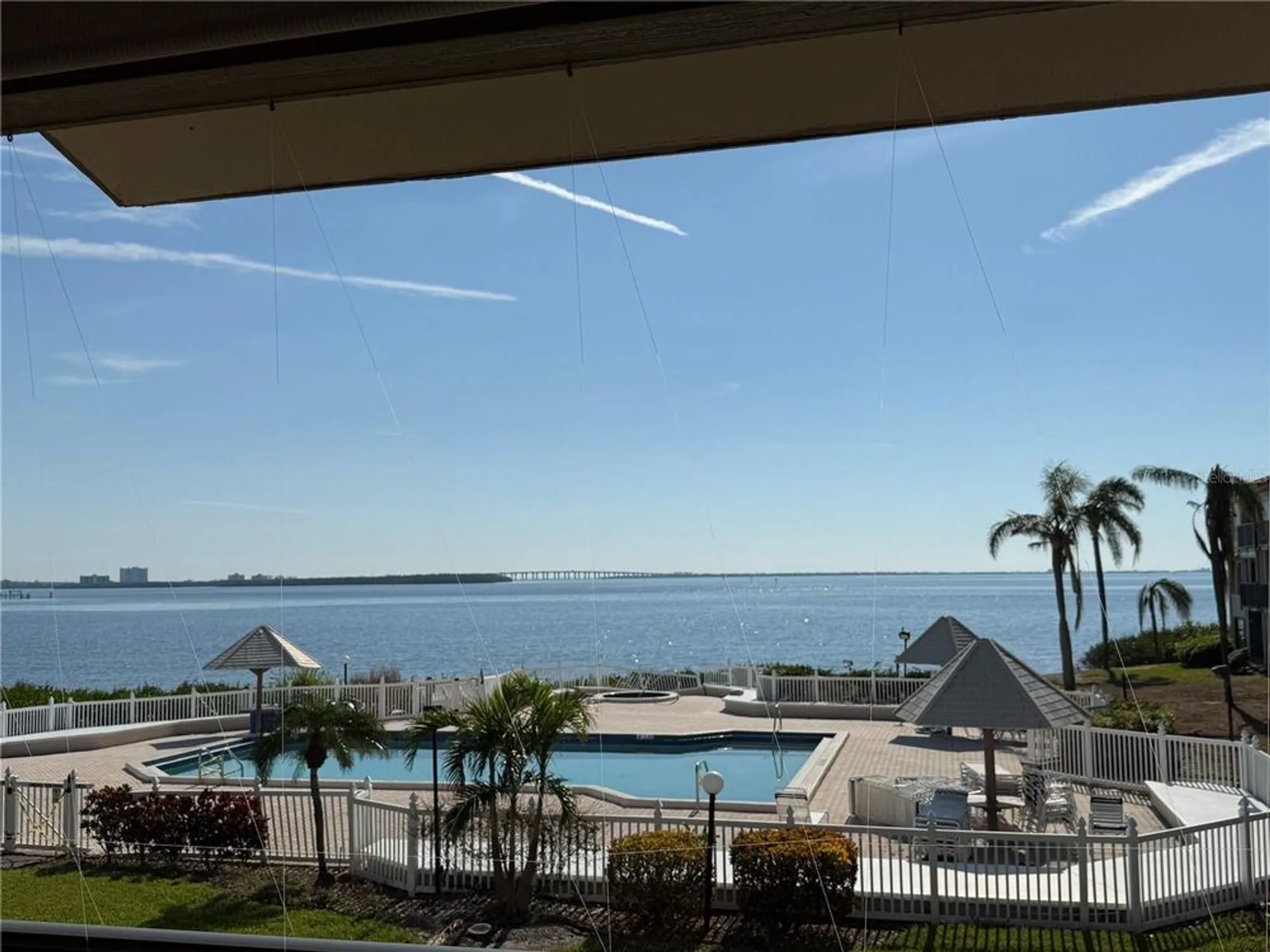 Property Slideshow image 1 of 35 | 6268 palma del mar blvd s apt 215, St Petersburg, FL, 33715
