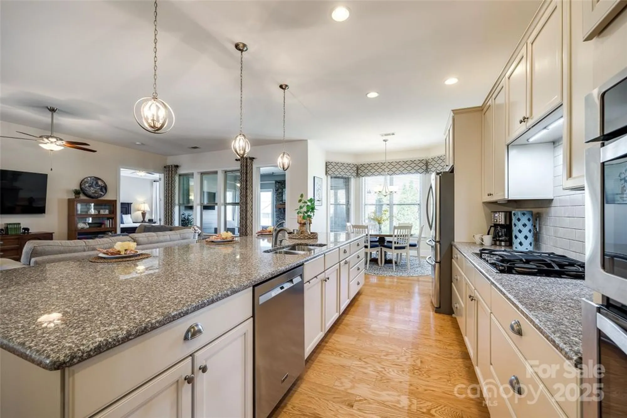 Property Slideshow image 13 of 45 | 15620 lake ridge rd, Charlotte, NC, 28278
