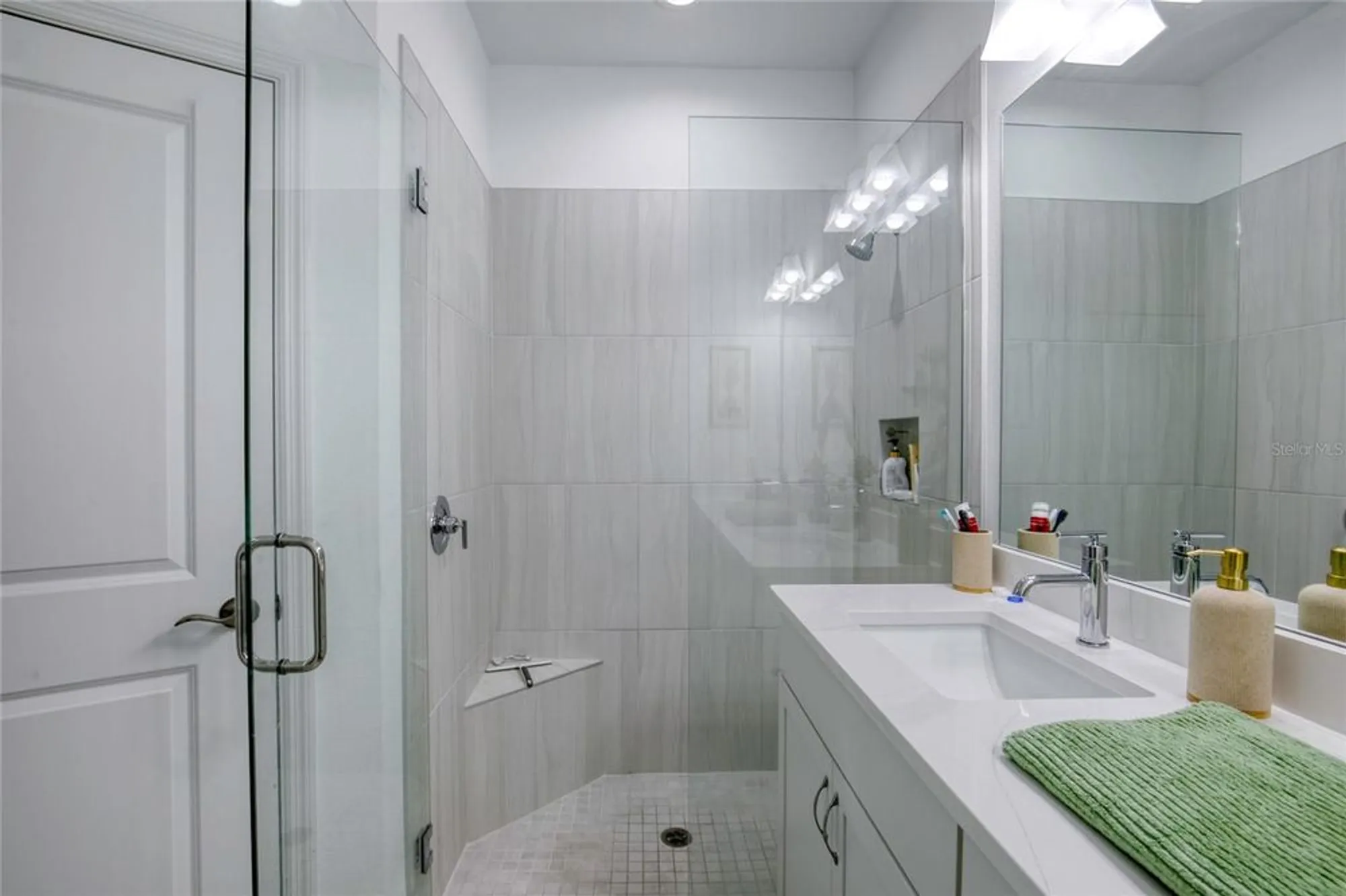 Property Slideshow image 37 of 80 | 317 gypsy palace ln, Daytona Beach, FL, 32124