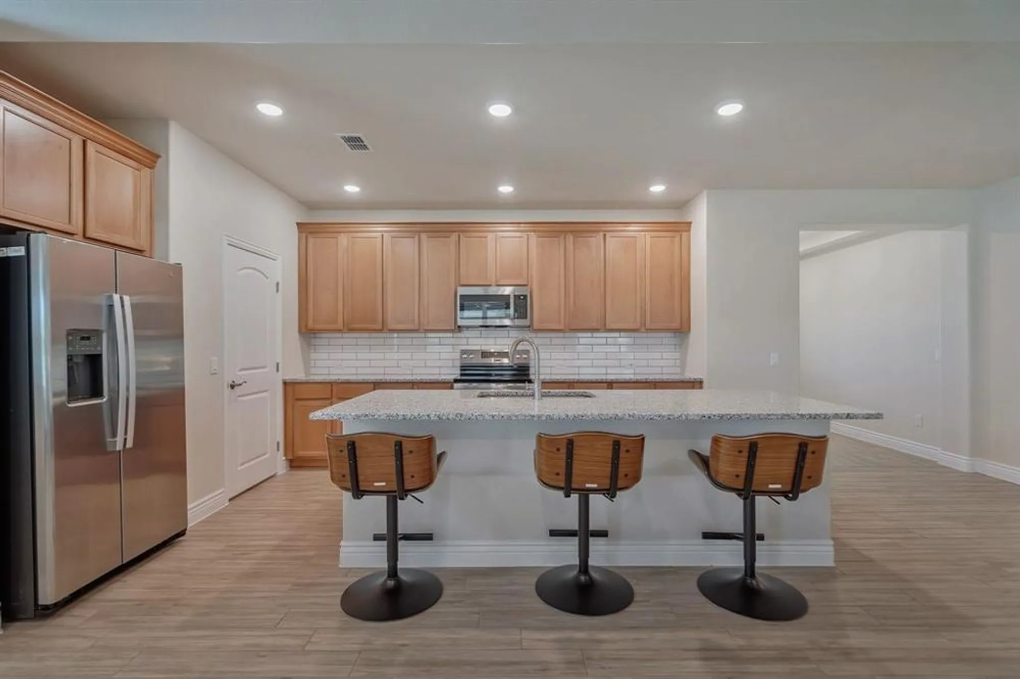 Property Slideshow image 13 of 36 | 11404 iron bark dr, Denton, TX, 76207