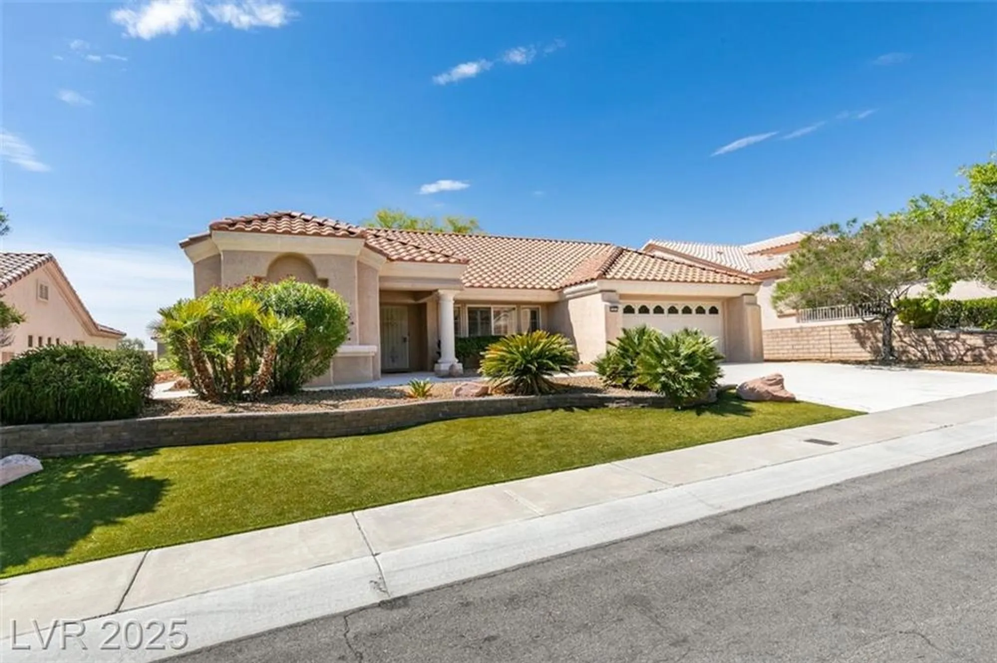 Property Slideshow image 26 of 31 | 10009 netherton dr, Las Vegas, NV, 89134