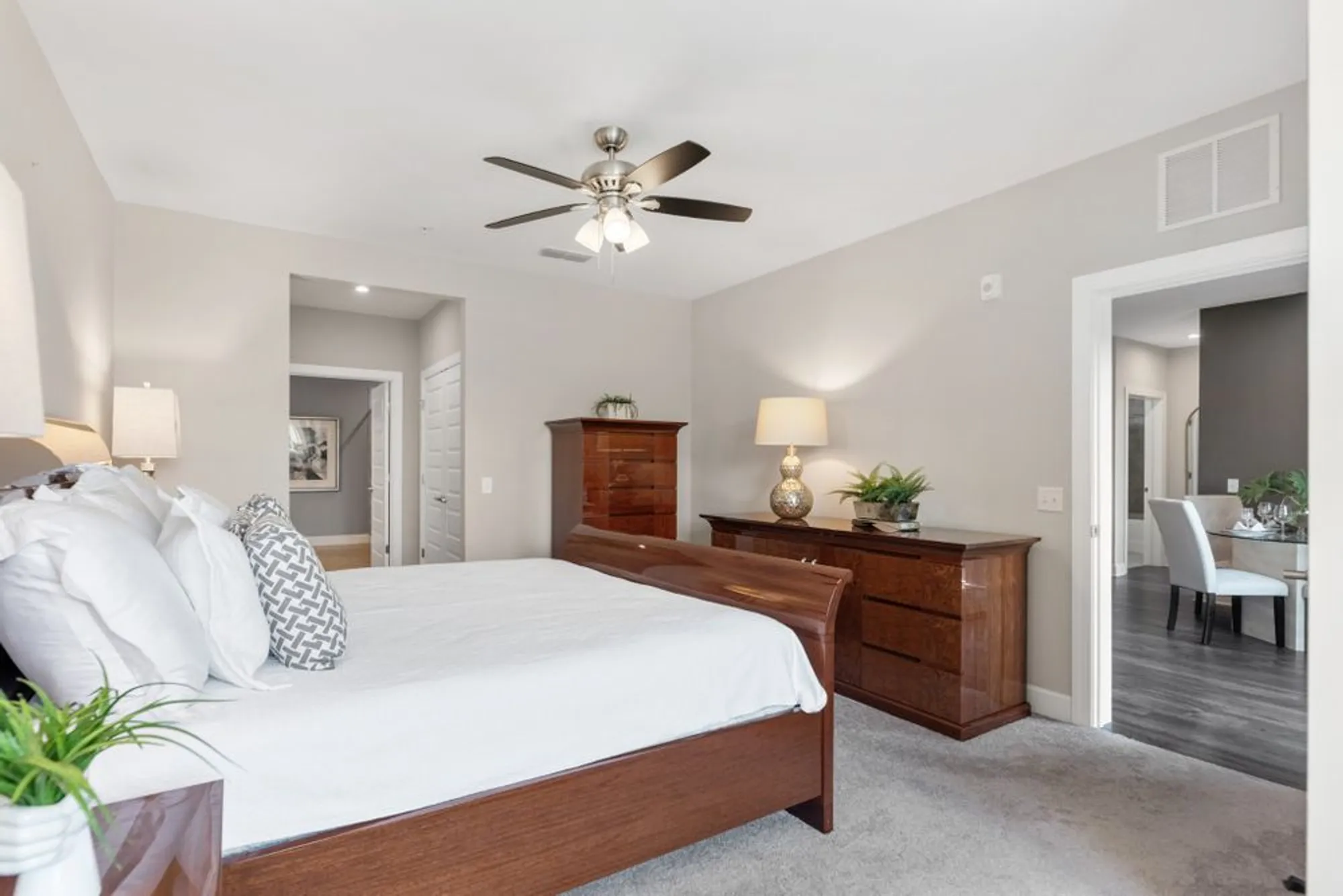 Property Slideshow image 13 of 32 | 141 saundersville rd apt 1405, Hendersonville, TN, 37075