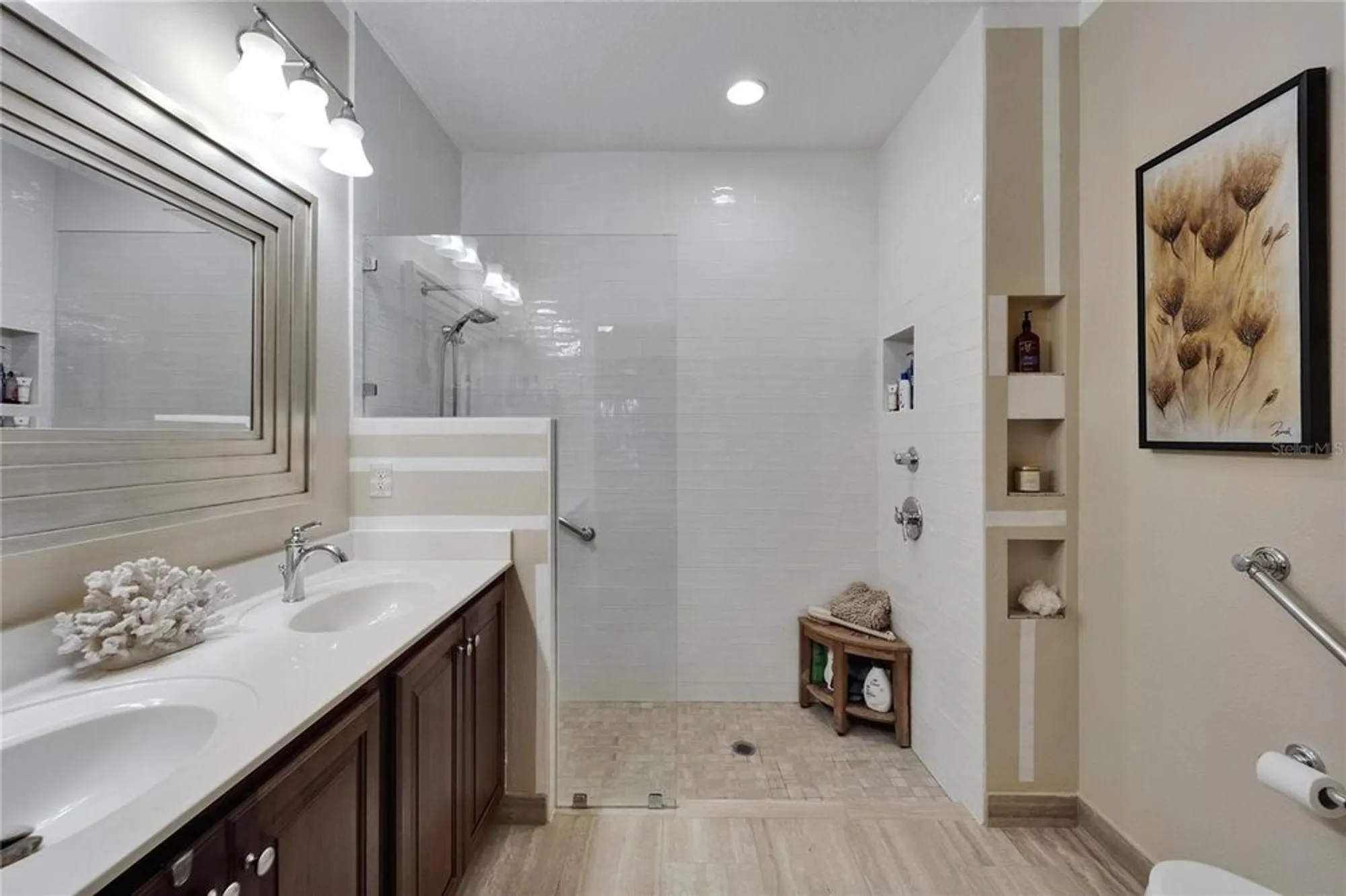 Property Slideshow image 35 of 93 | 5646 sunset falls dr, Apollo Beach, FL, 33572