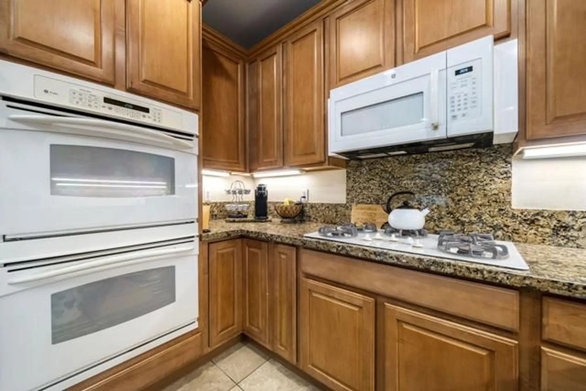 Property Slideshow image 16 of 45 | 80610 avenida los padres, Indio, CA, 92203