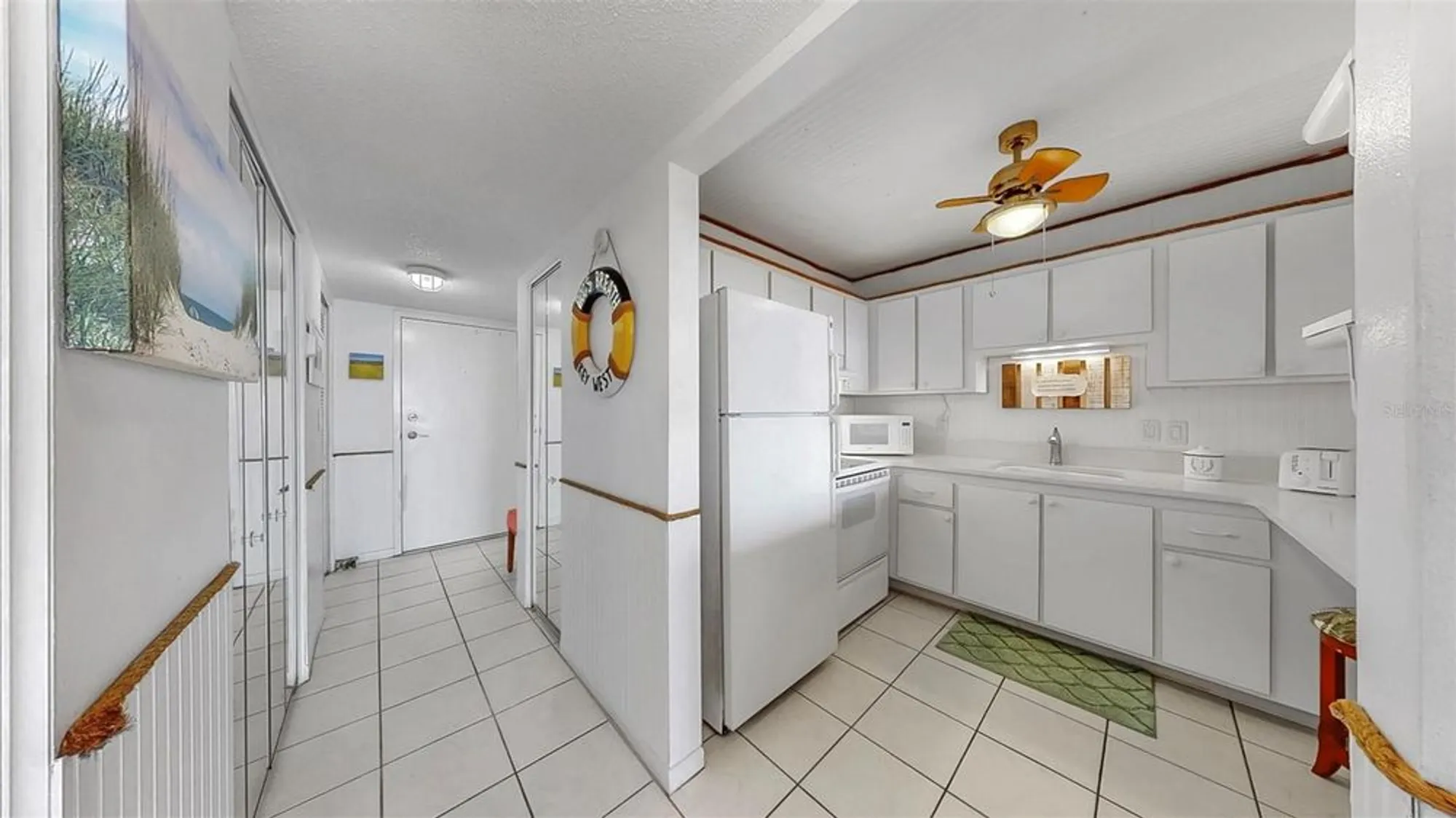 Property Slideshow image 10 of 46 | 4550 cove cir apt 605, Saint Petersburg, FL, 33708