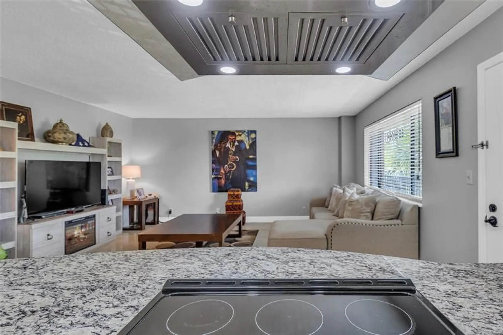 Property Slideshow image 8 of 43 | 7466 ashmont cir # 303, Tamarac, FL, 33321