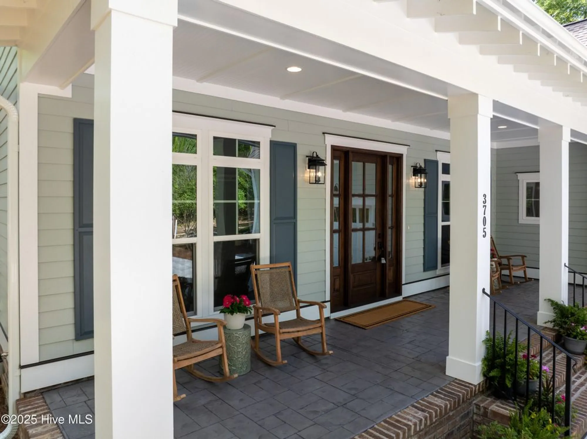 Property Slideshow image 9 of 50 | 3705 deerview ln, Castle Hayne, NC, 28429