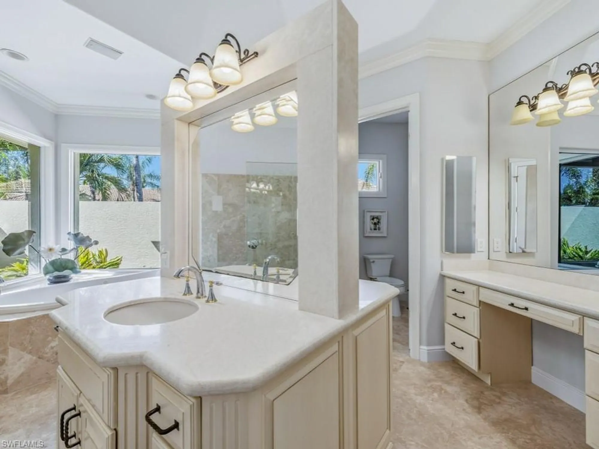 Property Slideshow image 18 of 48 | 3440 creekview dr, Bonita Springs, FL, 34134
