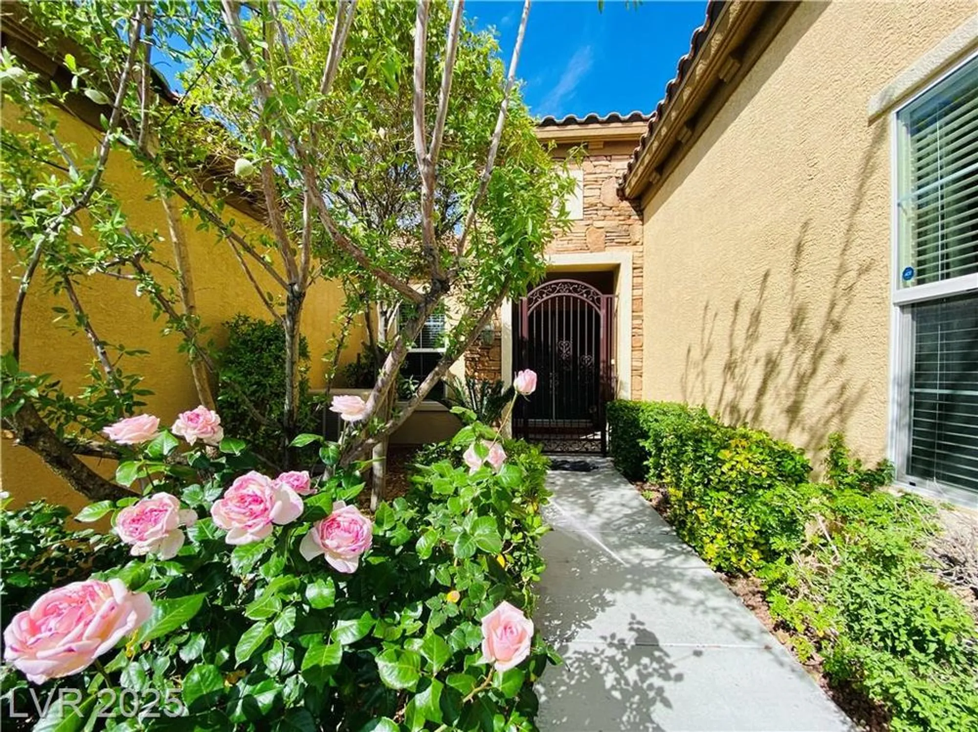 Property Slideshow image 9 of 68 | 2357 wisconsin dells dr, Henderson, NV, 89044