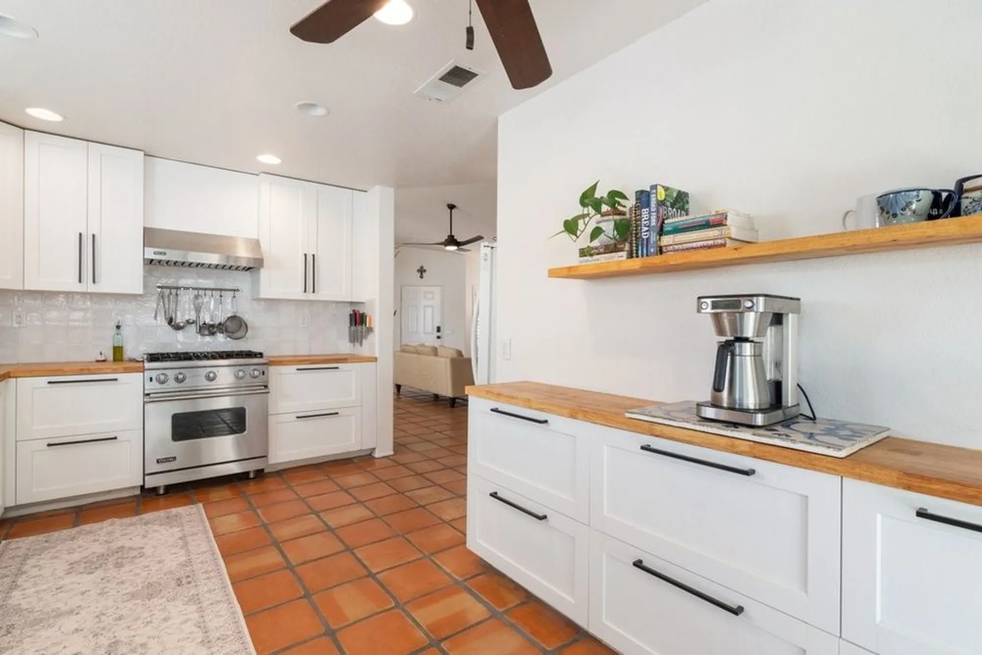 Property Slideshow image 7 of 56 | 23825 corte picante, Murrieta, CA, 92562