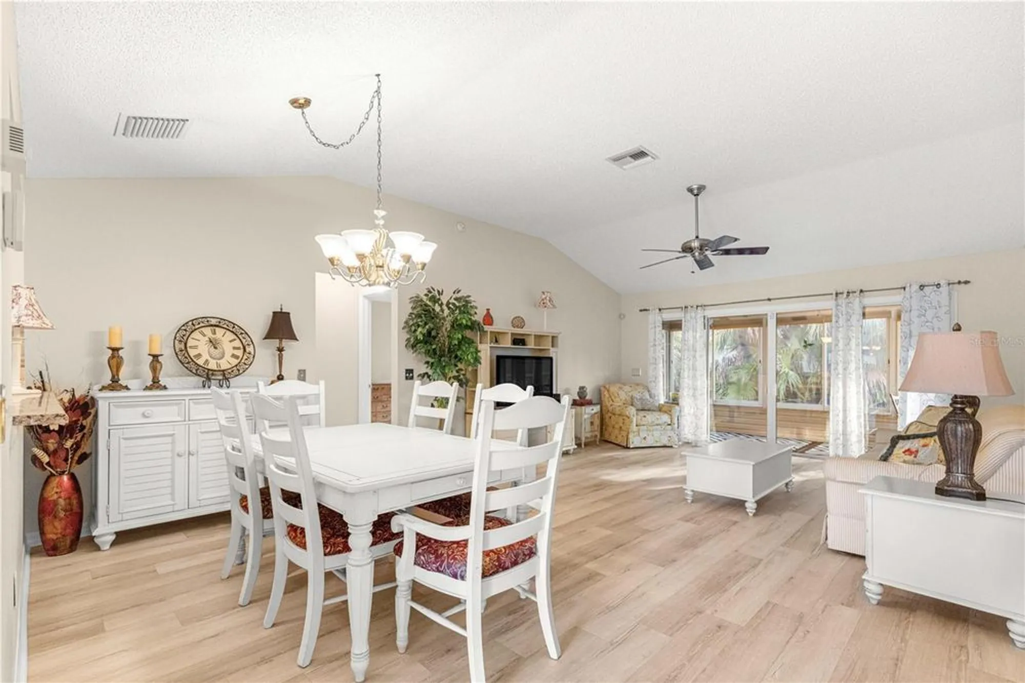 Property Slideshow image 9 of 39 | 16925 se 77th northridge ct, The Villages, FL, 32162