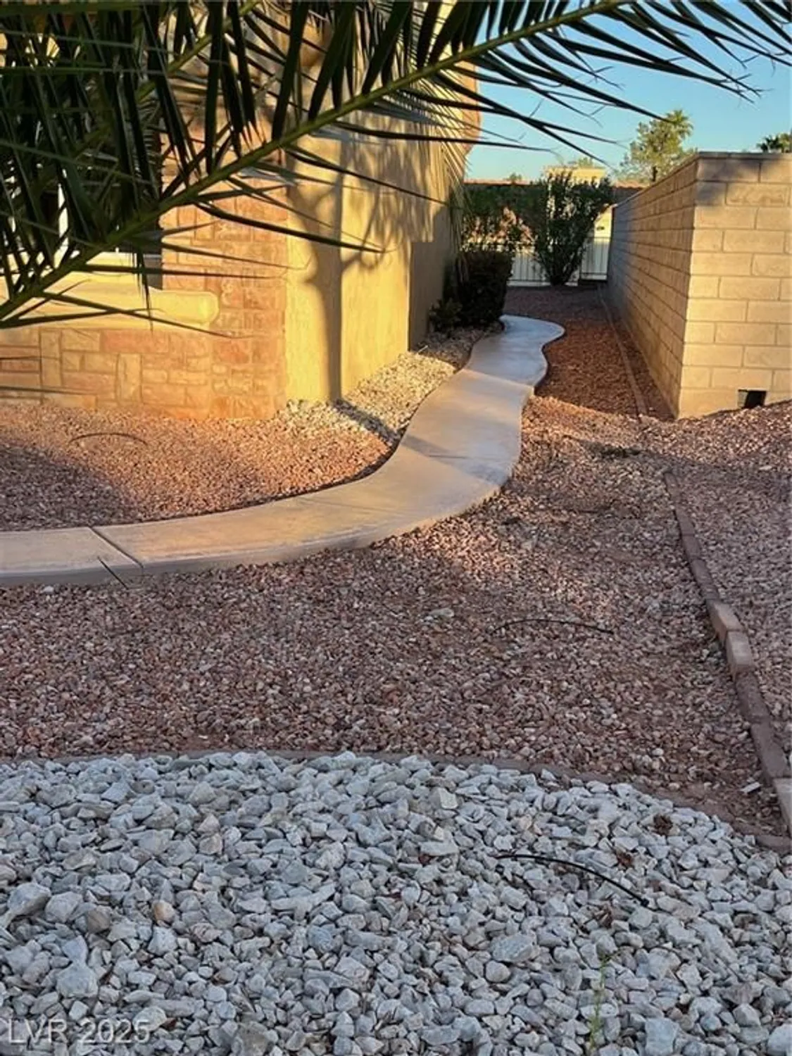 Property Slideshow image 22 of 39 | 2836 bluff point dr, Las Vegas, NV, 89134