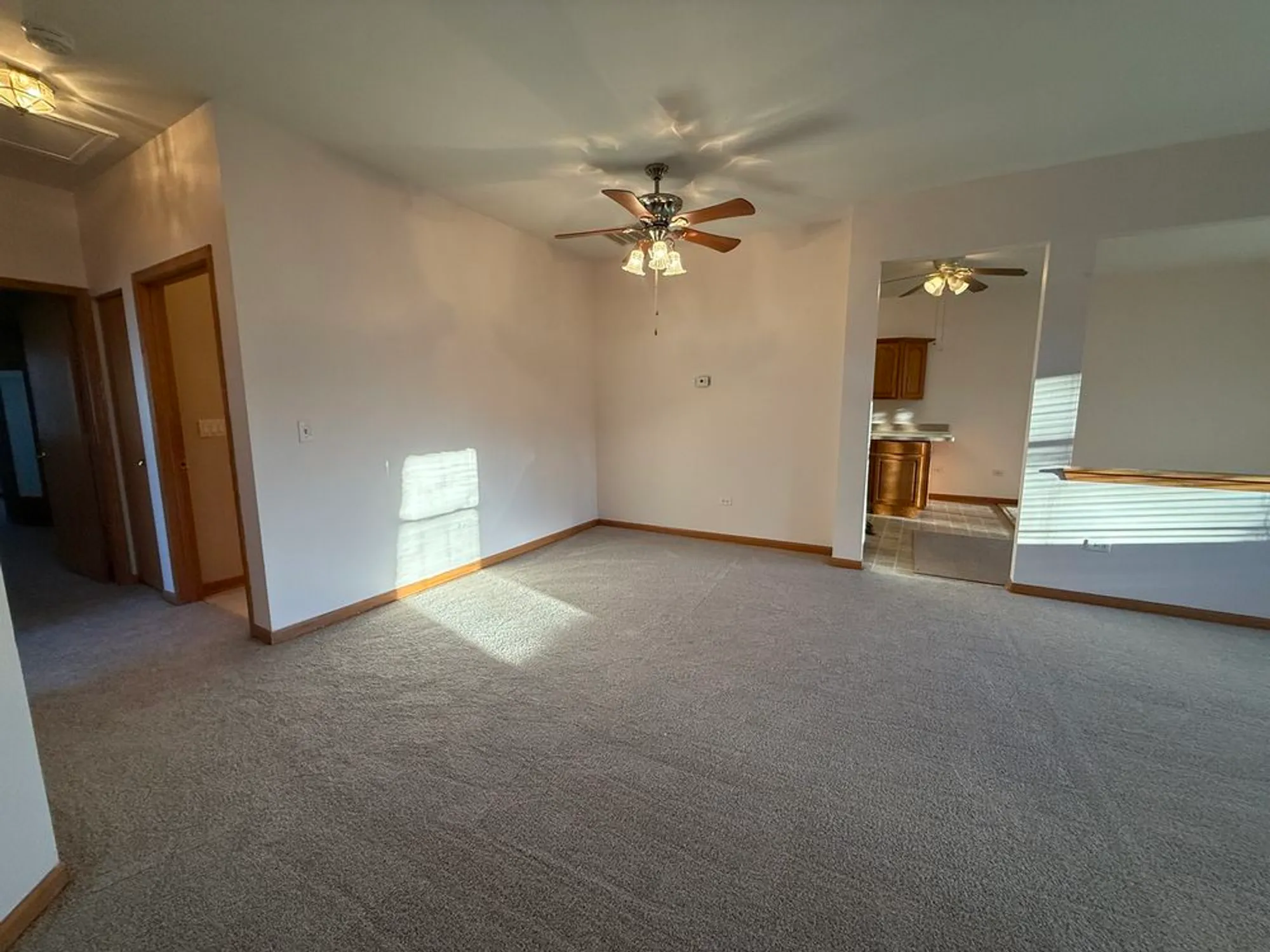 Property Slideshow image 7 of 24 | 20965 w snowberry ln, Plainfield, IL, 60544