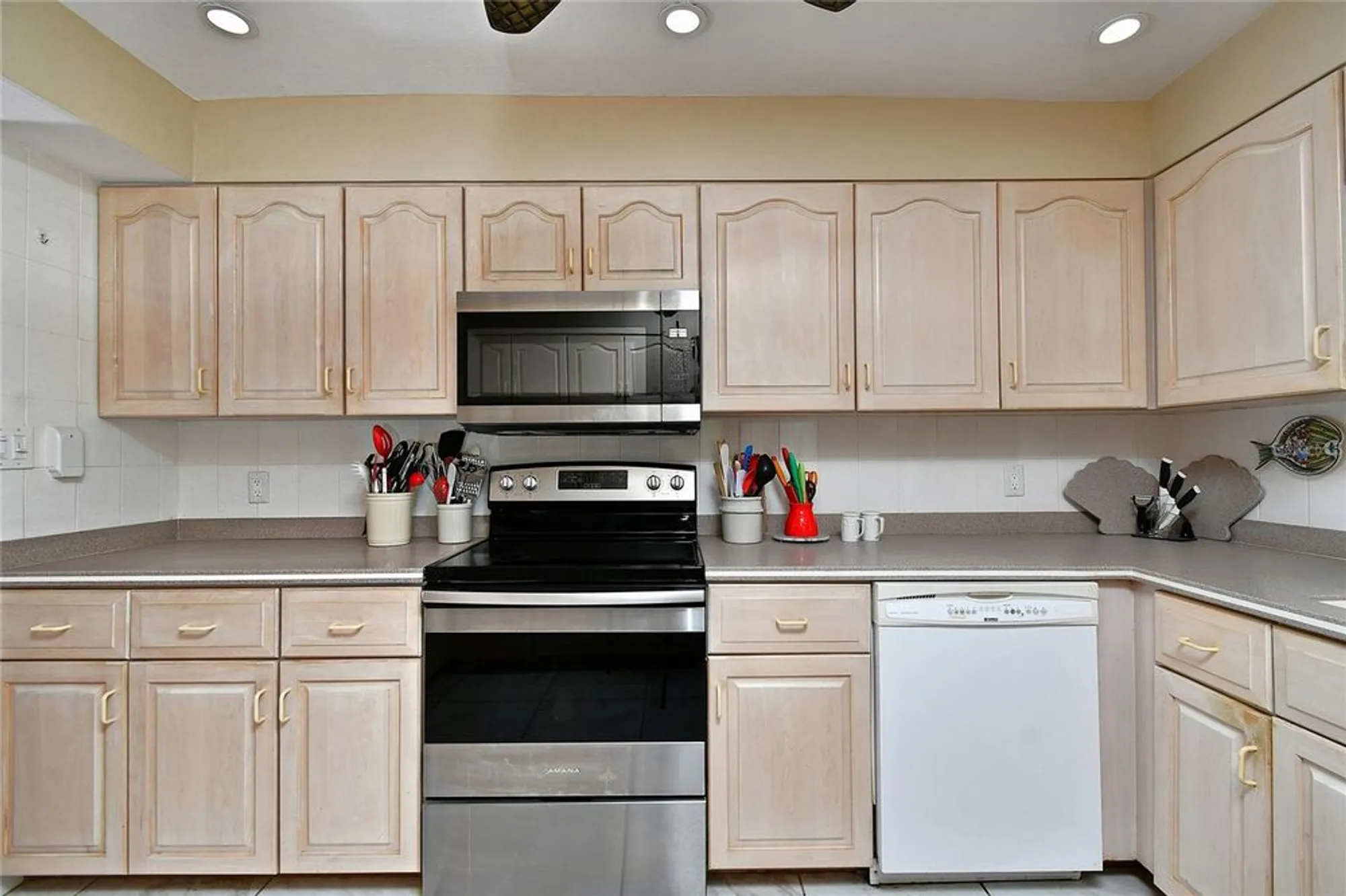 Property Slideshow image 14 of 36 | 2 pirates ln apt 21c, Punta Gorda, FL, 33955