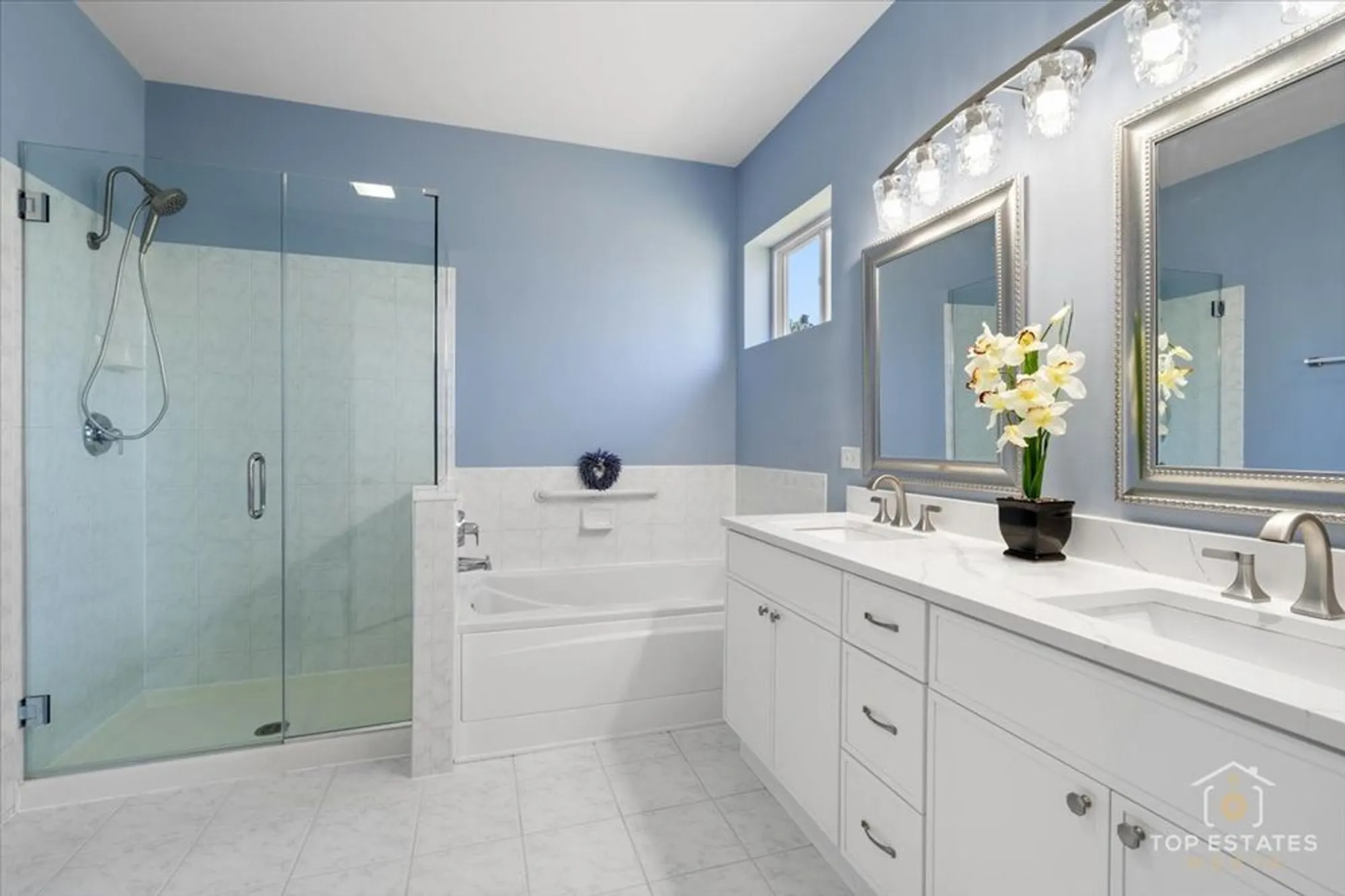 Property Slideshow image 17 of 28 | 13705 s redbud dr, Plainfield, IL, 60544