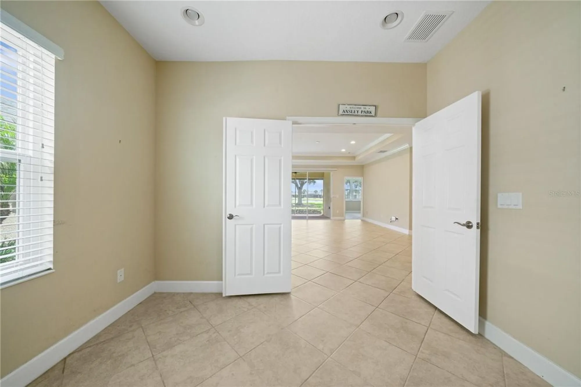 Property Slideshow image 28 of 57 | 802 chipper dr, Sun City Center, FL, 33573