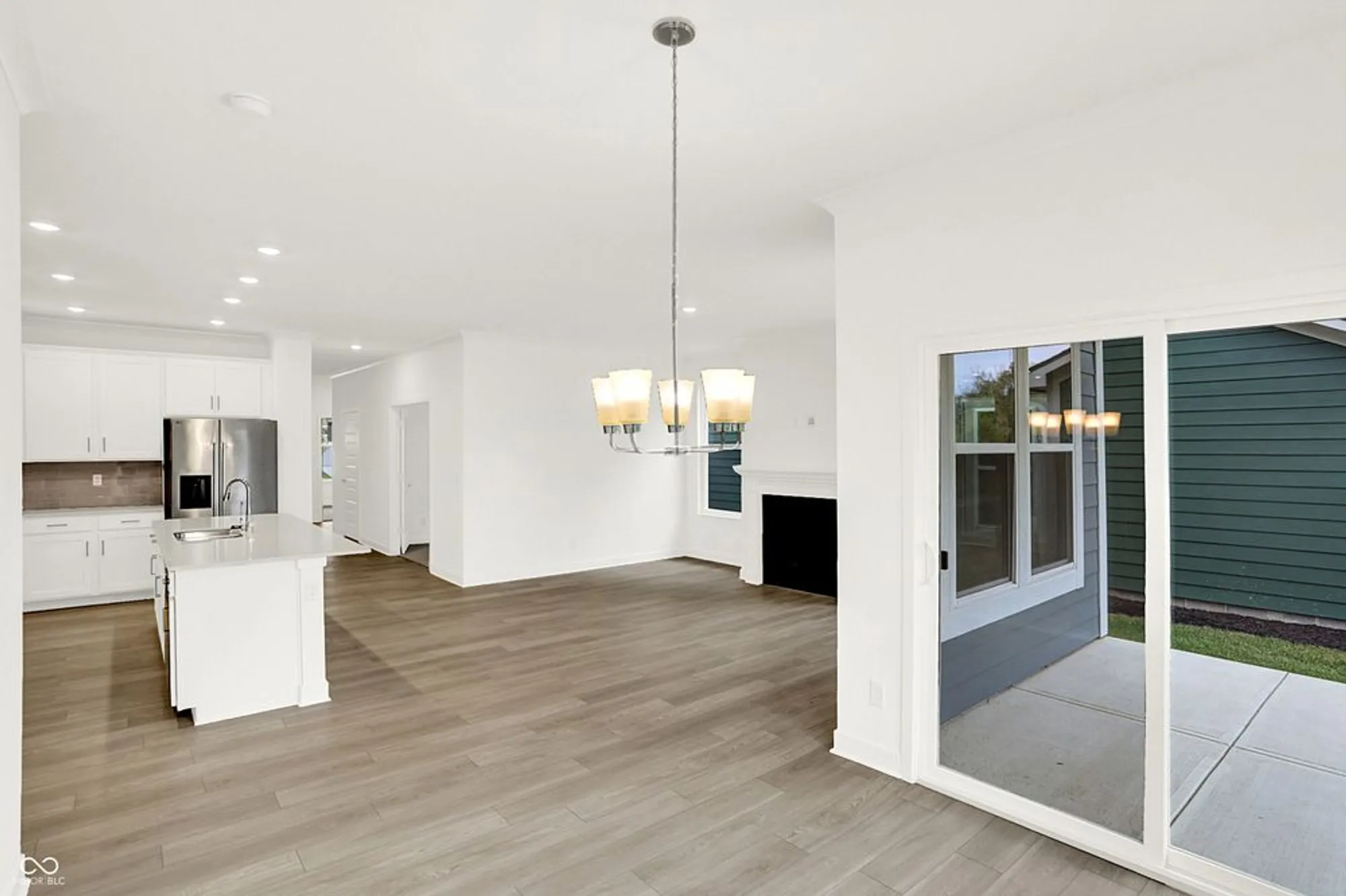 Property Slideshow image 10 of 37 | 5351 nettleton way, Avon, IN, 46123