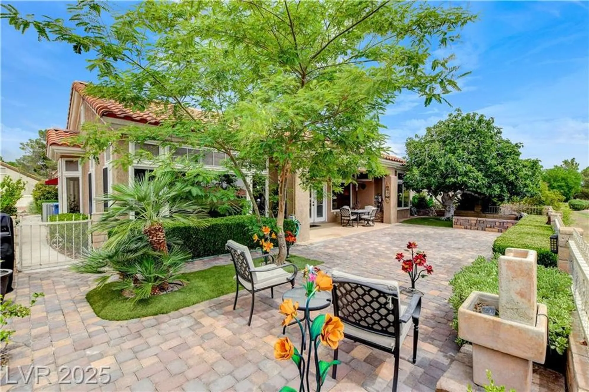 Property Slideshow image 1 of 80 | 2832 castle bar dr, Las Vegas, NV, 89134