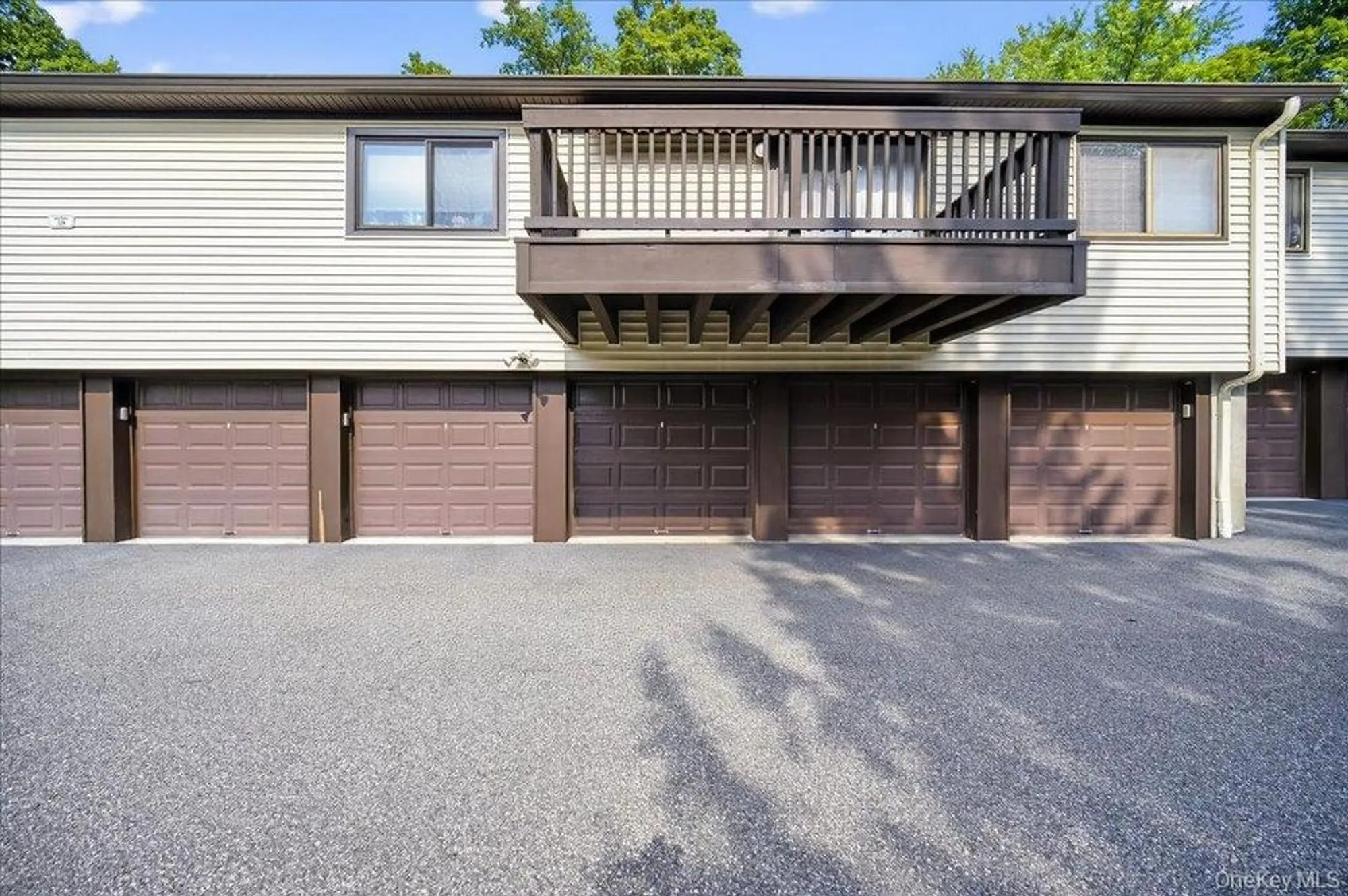Property Slideshow image 29 of 44 | 129c columbia ct, Yorktown Heights, NY, 10598