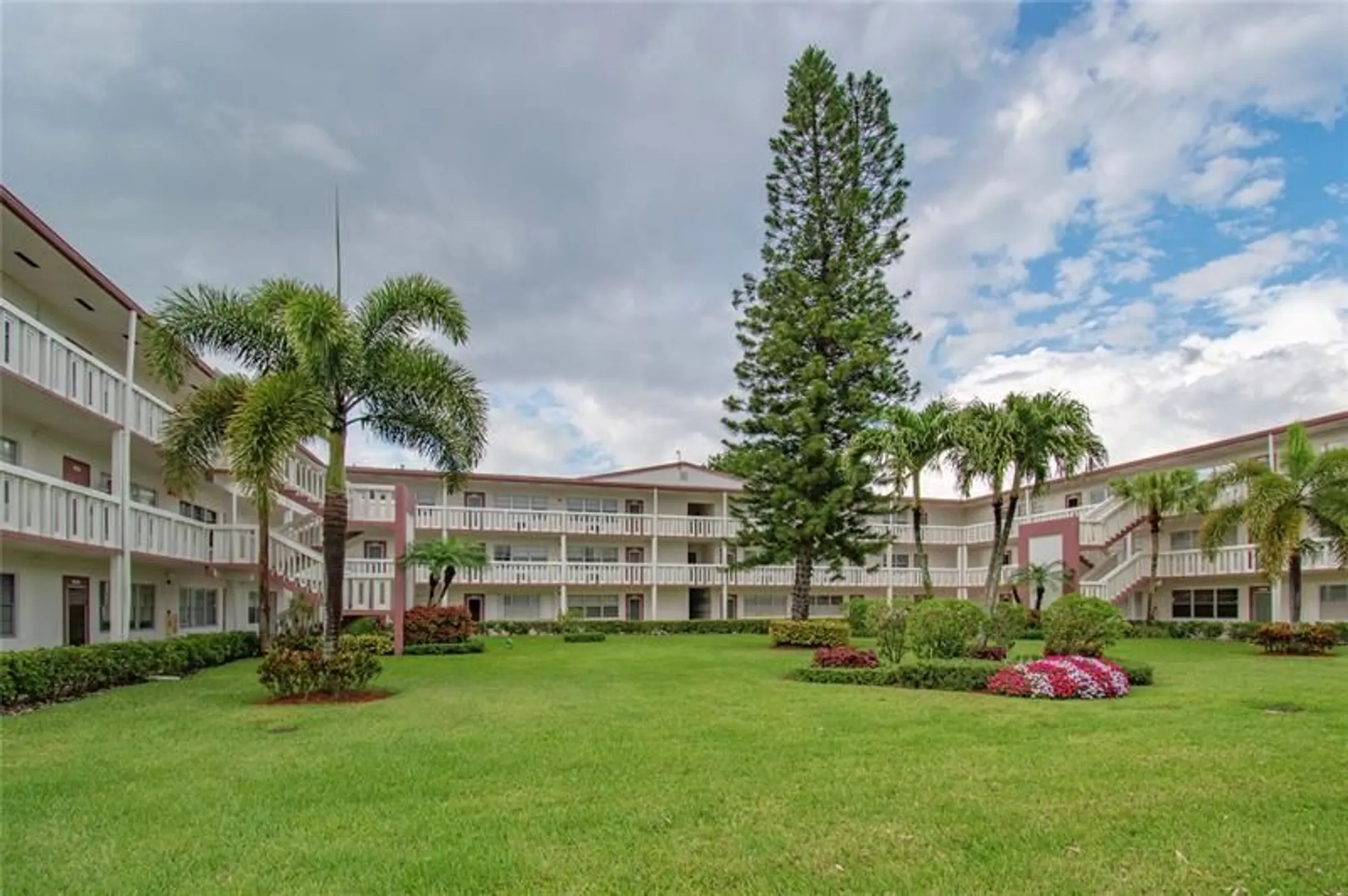 Property Slideshow image 3 of 16 | 436 fanshaw k # 436, Boca Raton, FL, 33434