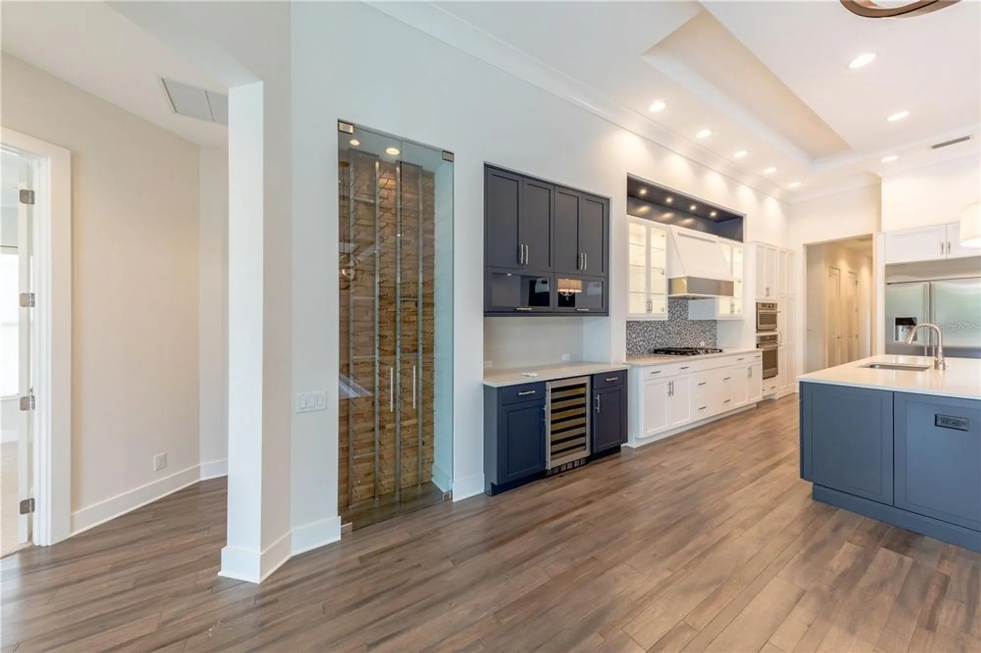 Property Slideshow image 7 of 63 | 5408 greenbrook dr, Sarasota, FL, 34238