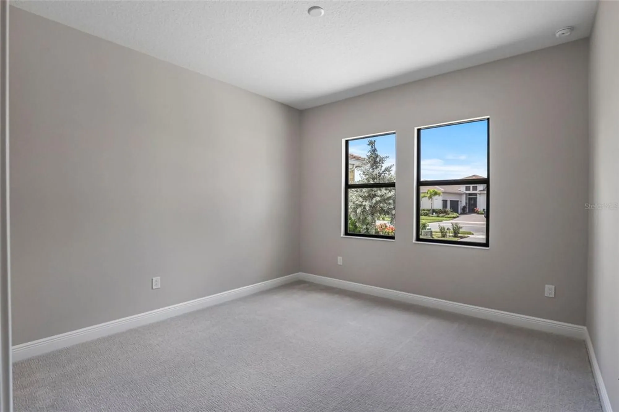 Property Slideshow image 47 of 80 | 4918 kiva cir, Lakewood Ranch, FL, 34211