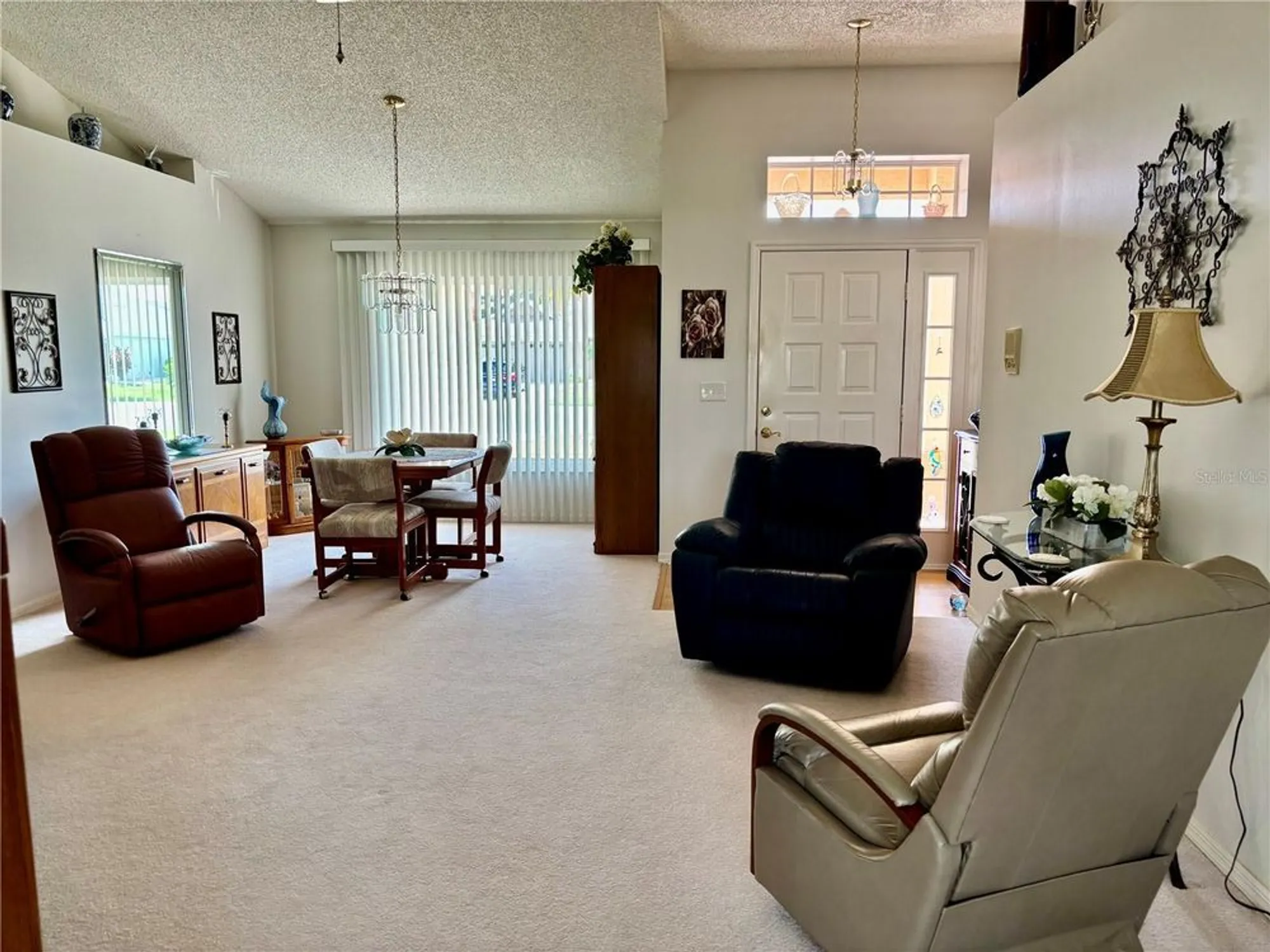 Property Slideshow image 8 of 35 | 2002 e del webb blvd, Sun City Center, FL, 33573