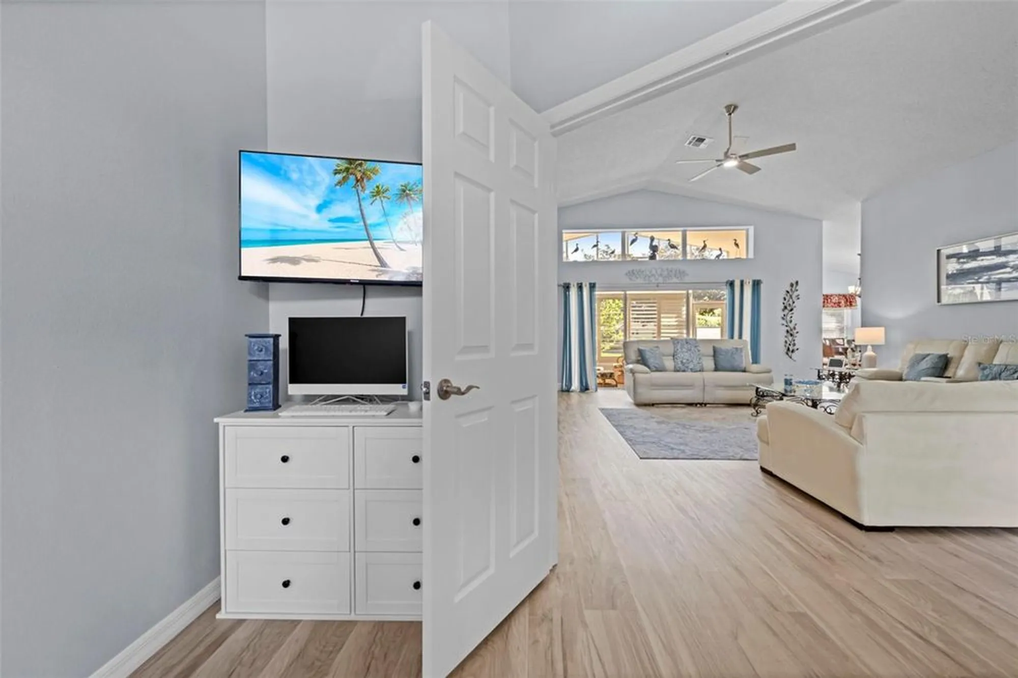 Property Slideshow image 16 of 61 | 412 mistwood ct, Spring Hill, FL, 34609